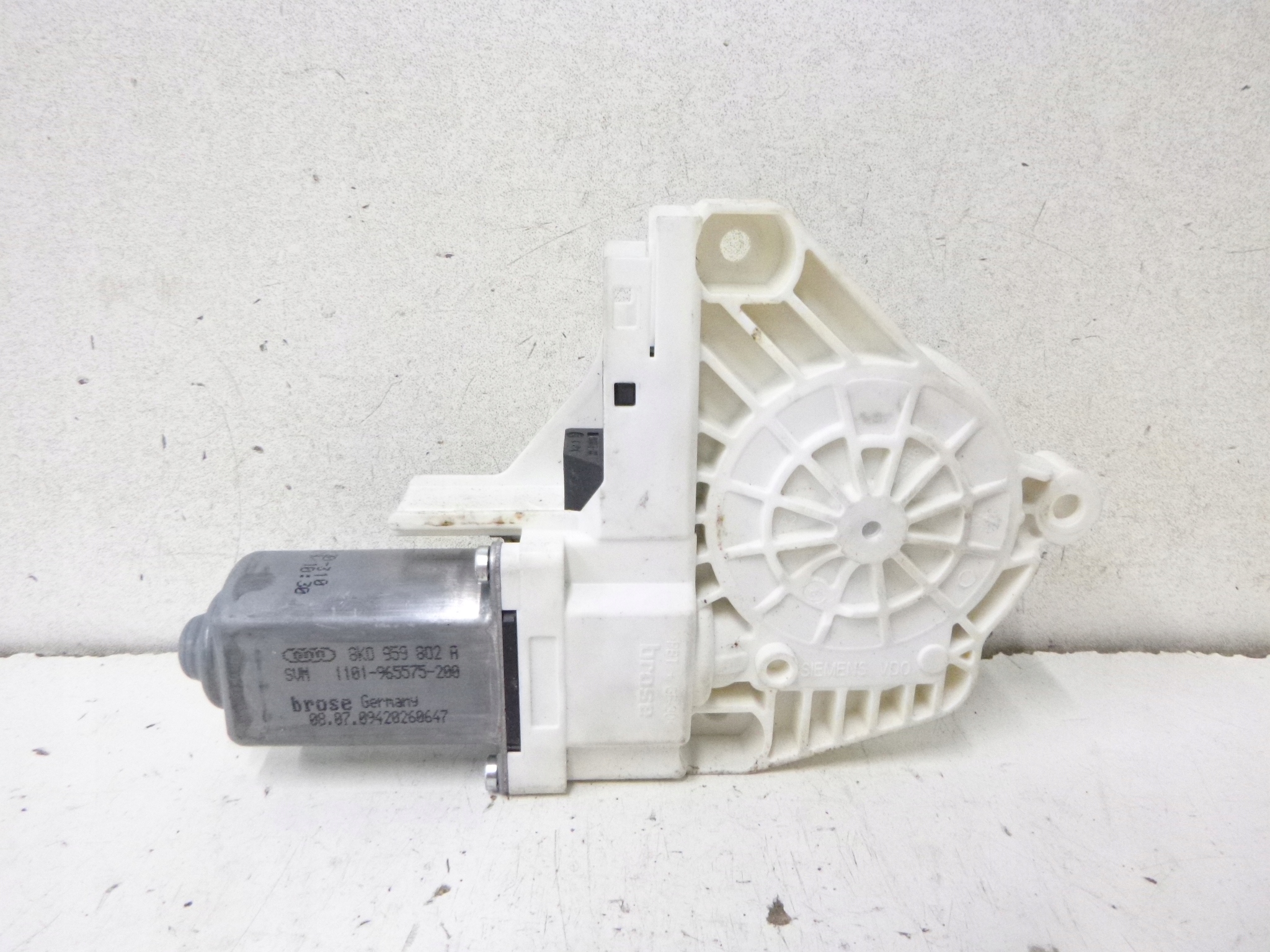 Micro moteur Vitre Avant Droite Audi A4 B8 8K0959802A