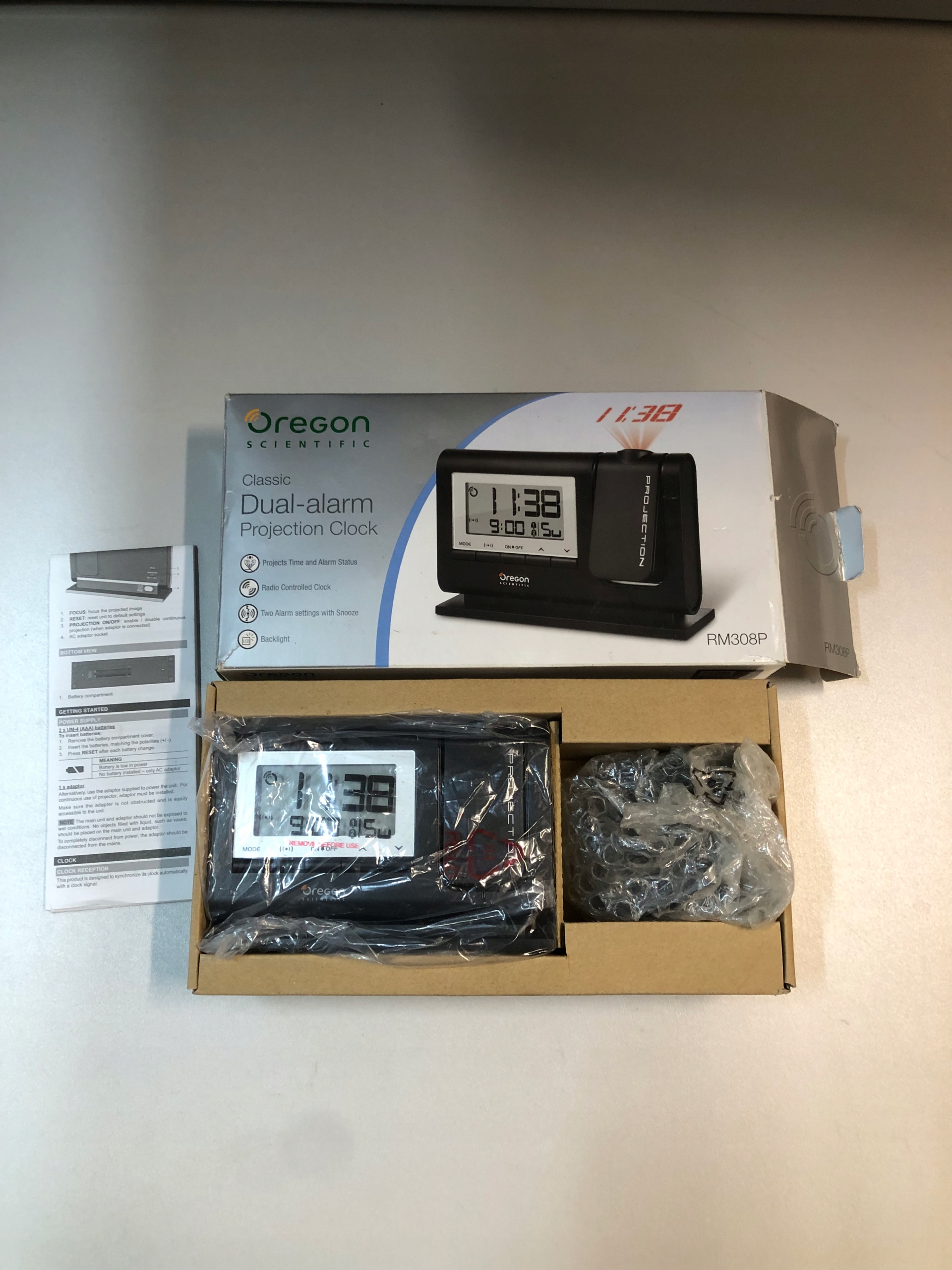 Oregon Scientific Klasyczny budzik projekcyjny RM308P EAN (GTIN) 4891475114325