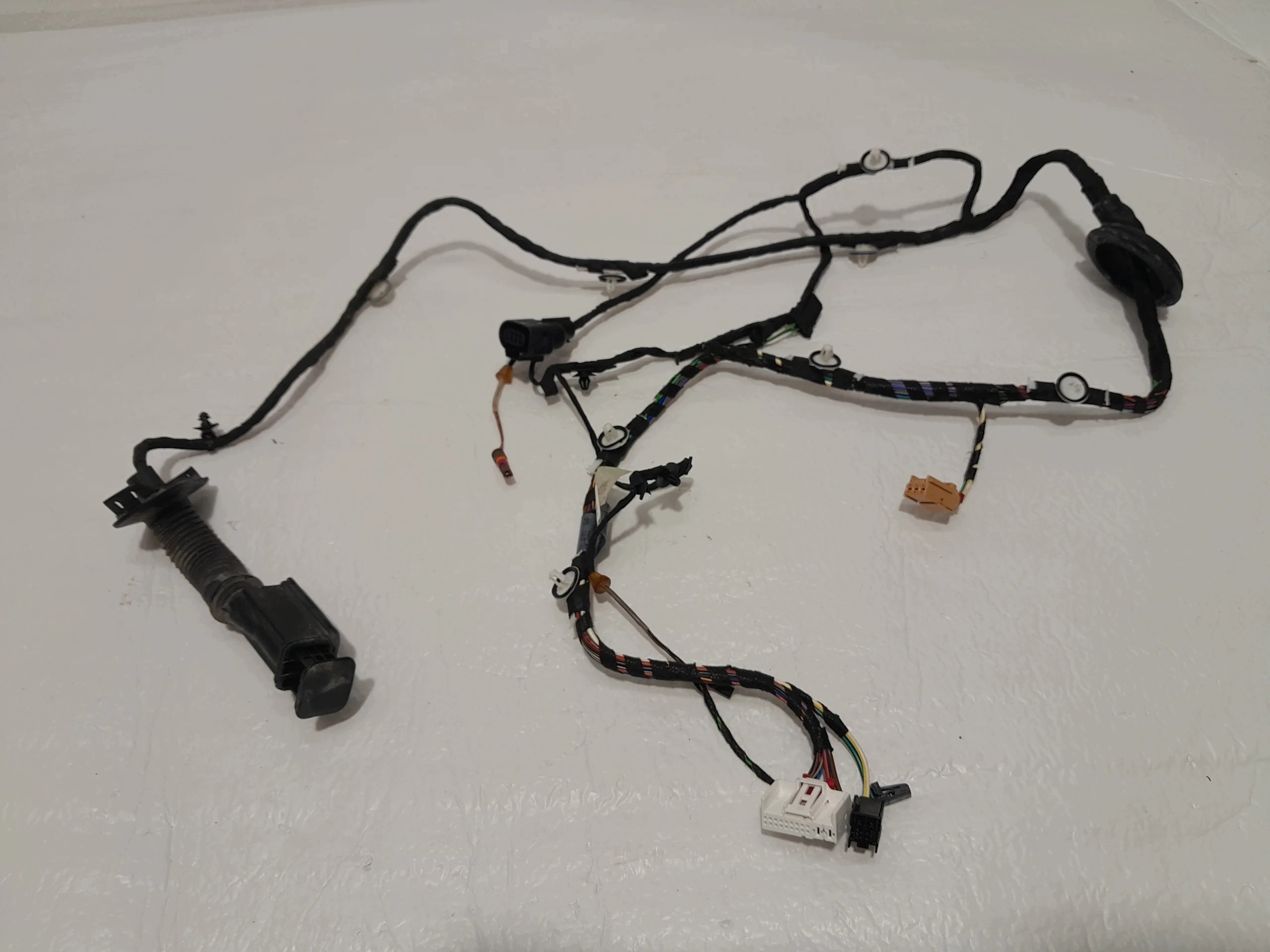 AUDI A4 B9 LIFT bundle door left rear part 8W0971687BN