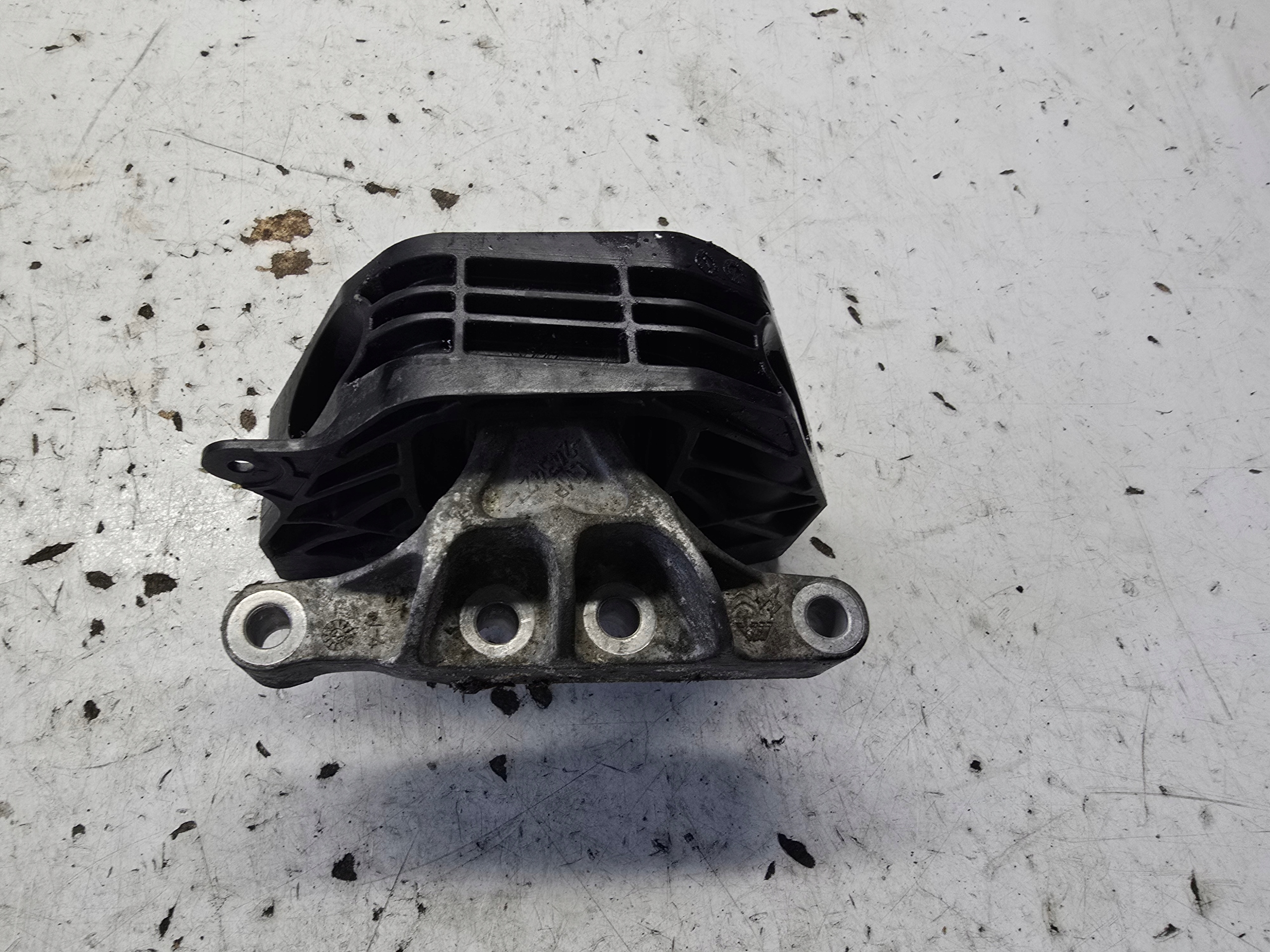 OPEL CORSA F holder holder engine mount 1.5 DIESEL