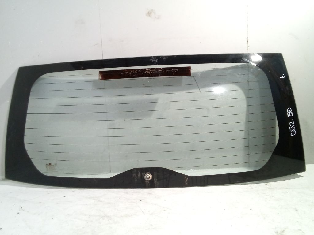 Hyundai Getz 5D Vitre Arrière du capot