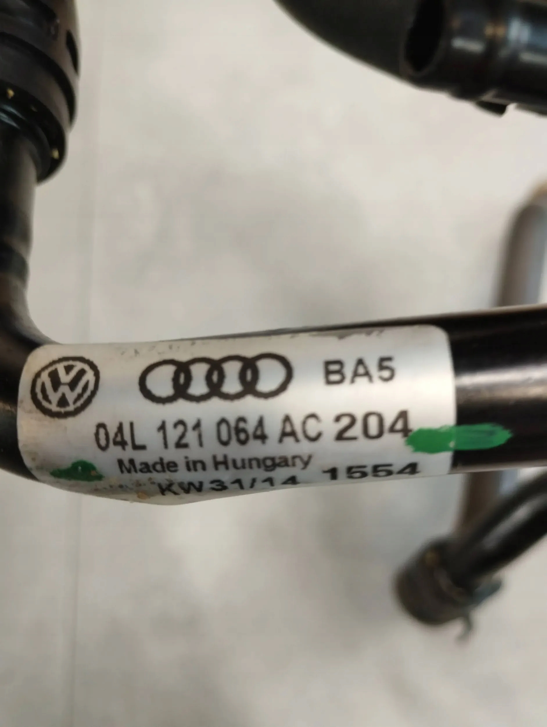 Audi A3 8V 1.6 TDI RURKI Eau 04L121064AC