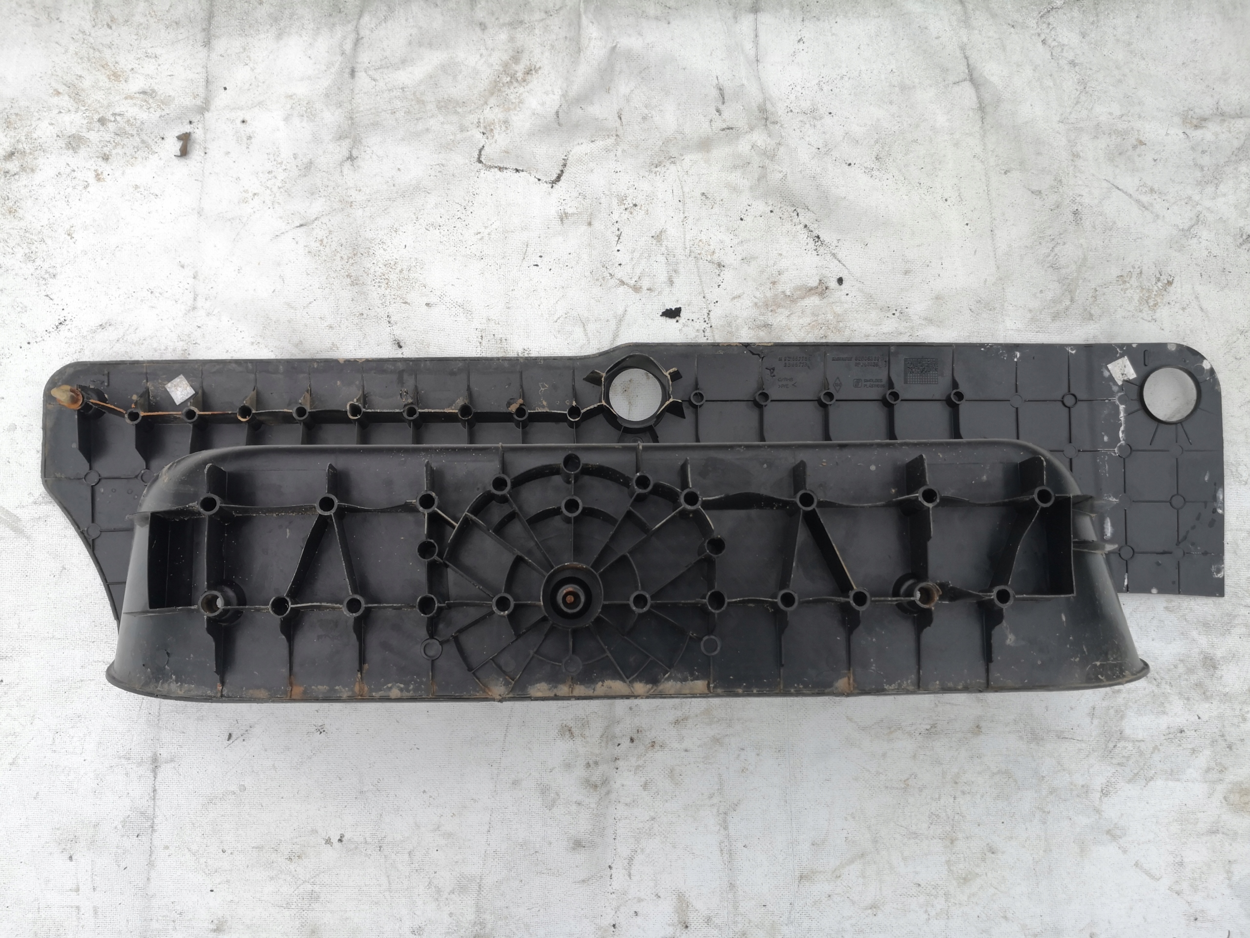 cover STOPIEN right RENAULT TRAFIC 8200523989
