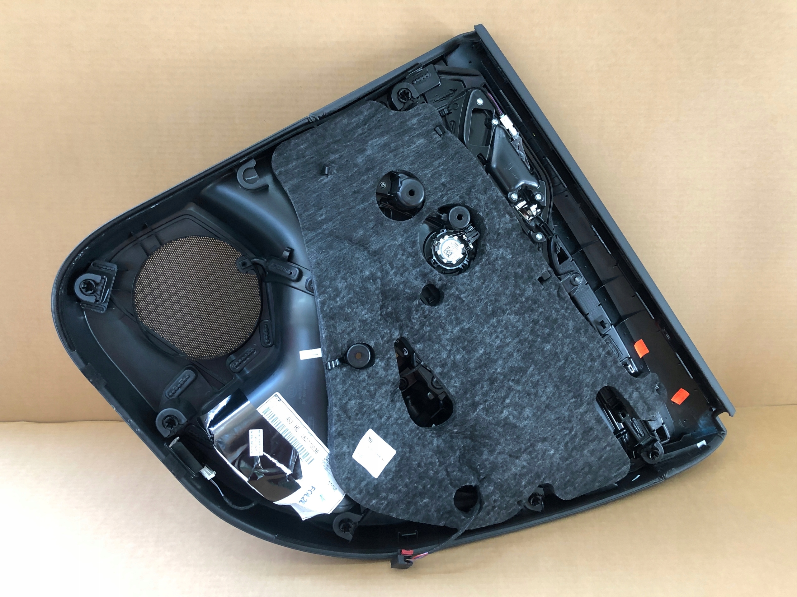 AUDI A3 S3 RS3 8V side door left rear part leather