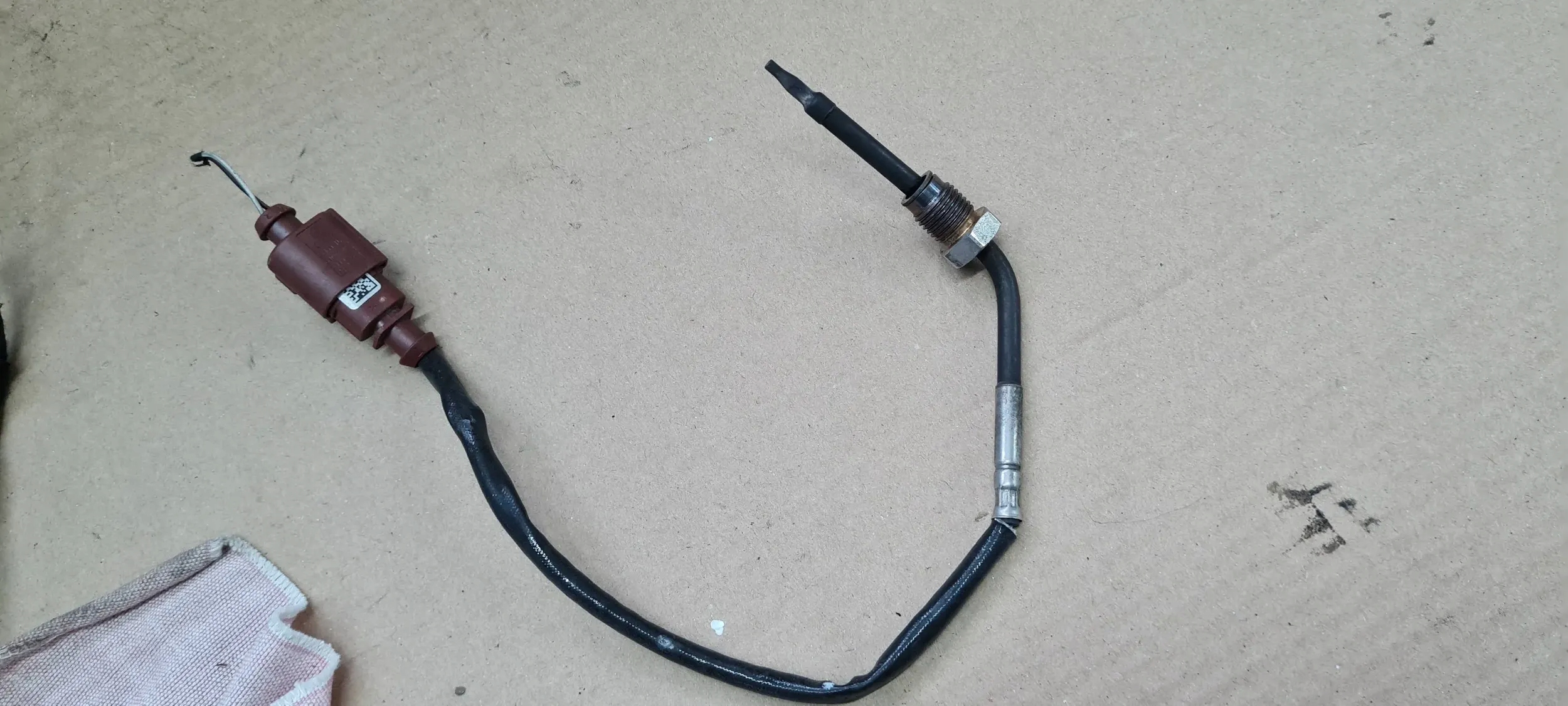 A6 C7 4G LIFT SENSOR TEMPERATURY GASE 3.0 TDI CRT 4M0906088AA