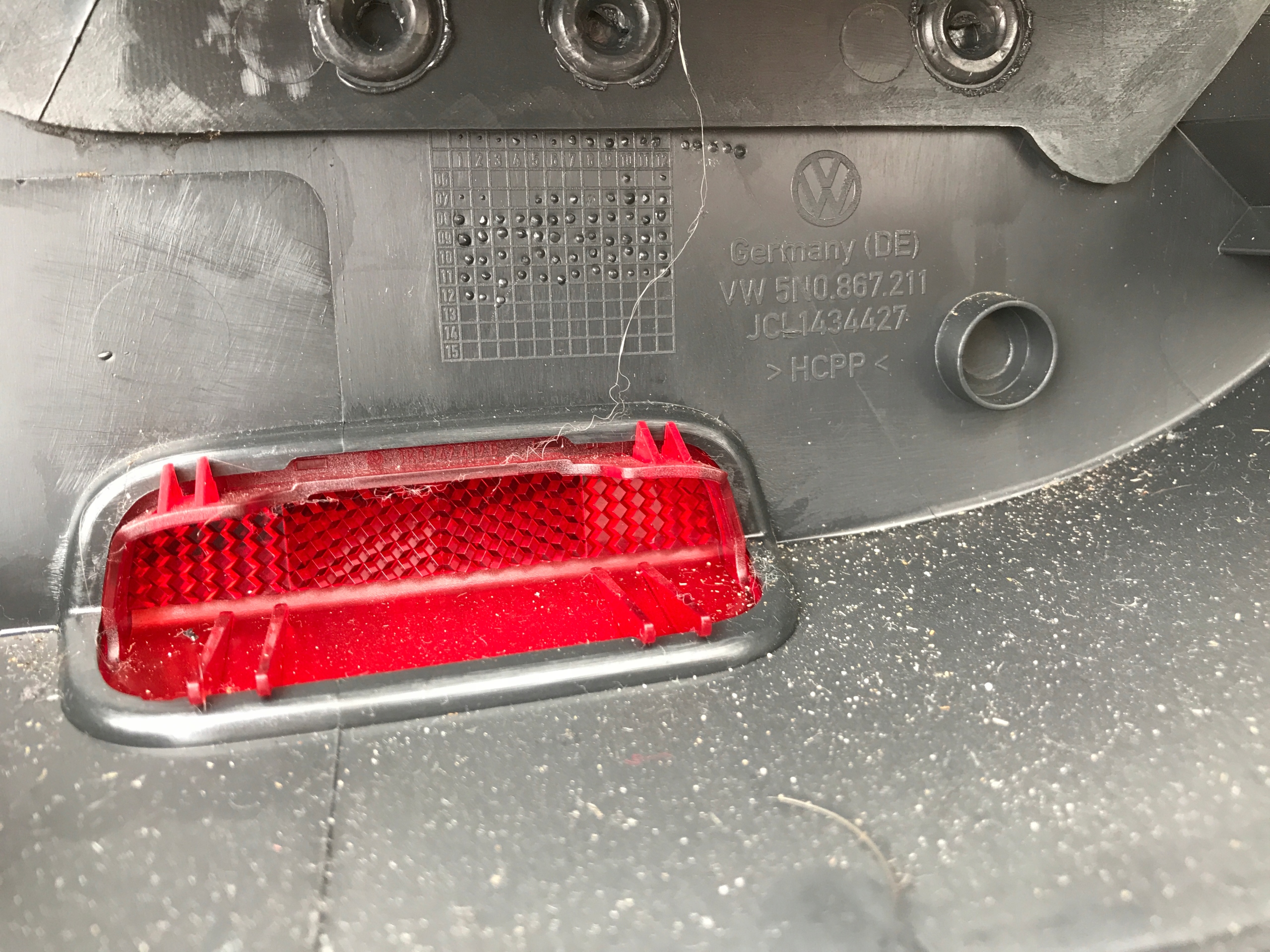 side door left rear part VW TIGUAN 5N0867211