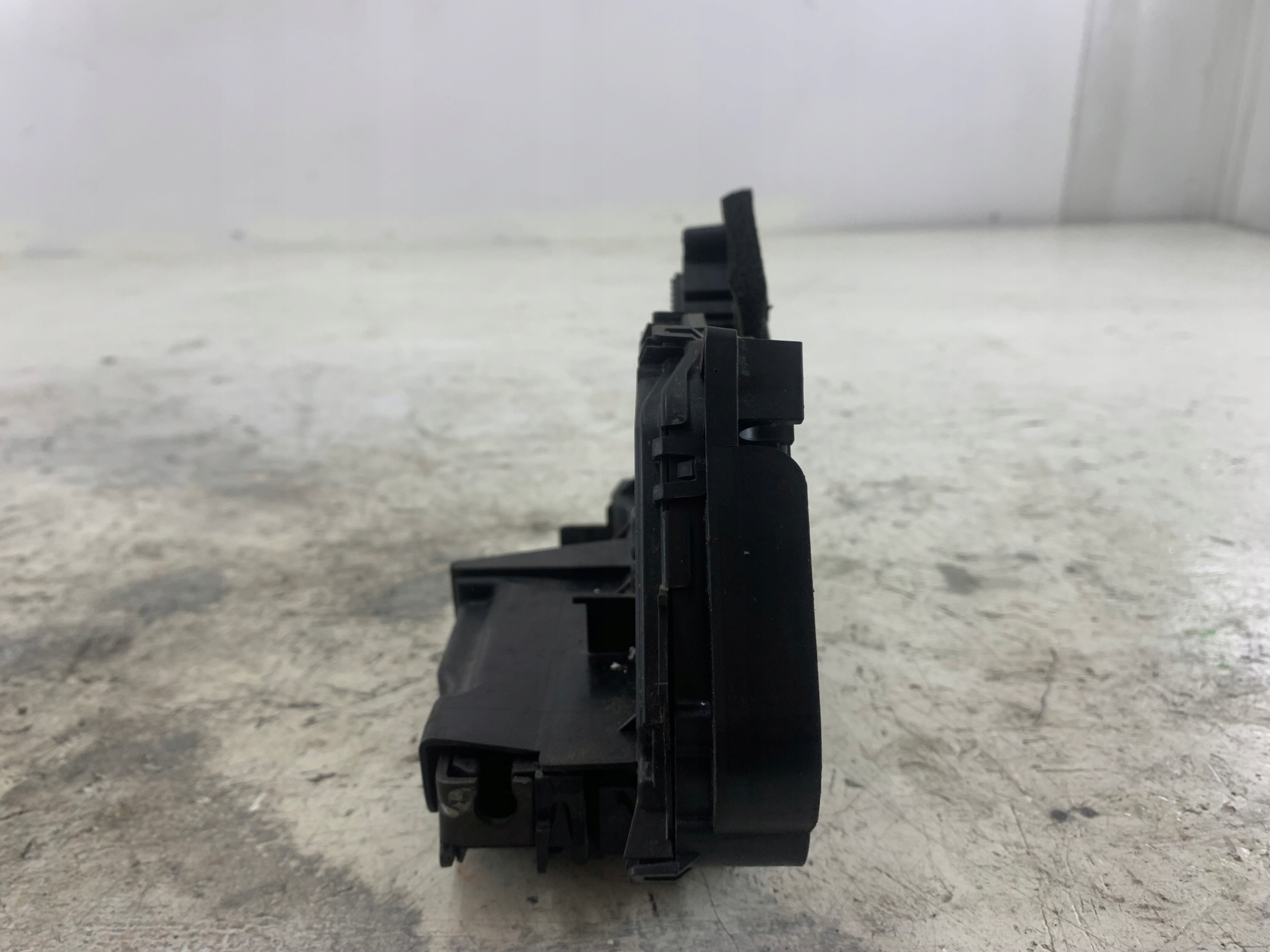 SKODA FABIA III OCTAVIA III lock door right front 5TB837016A