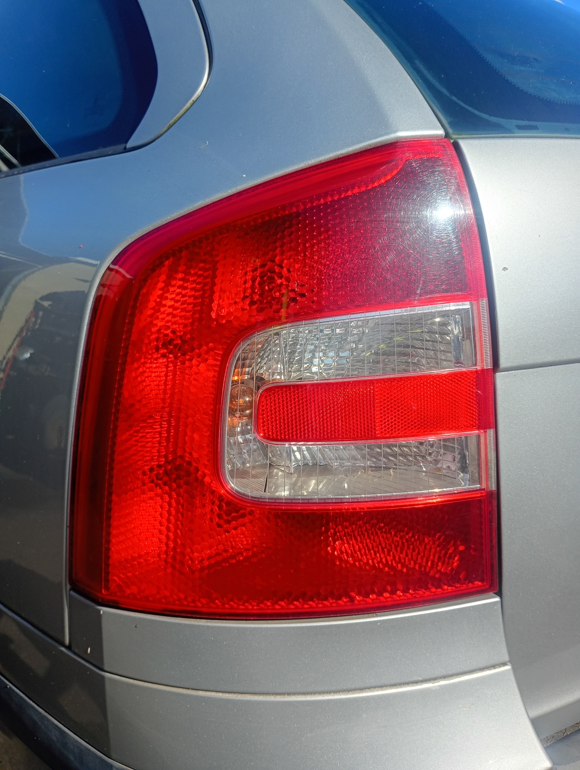 light left rear rear part Skoda Octavia 2 II 04-13