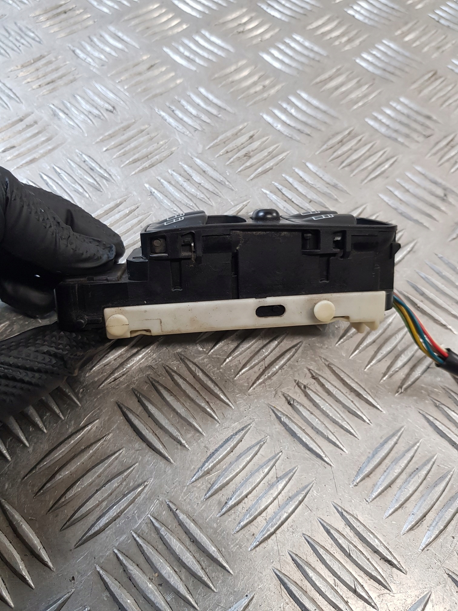 PANEL window control switch A2038210479 MERCEDES W203 KOMBI 03R