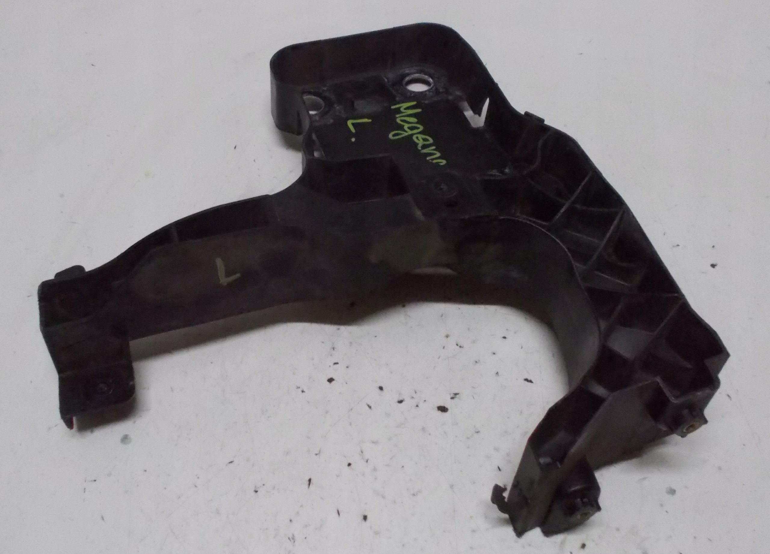 RENAULT MEGANE II CABRIO 2.0 07R bumper bracket left front 8200137495