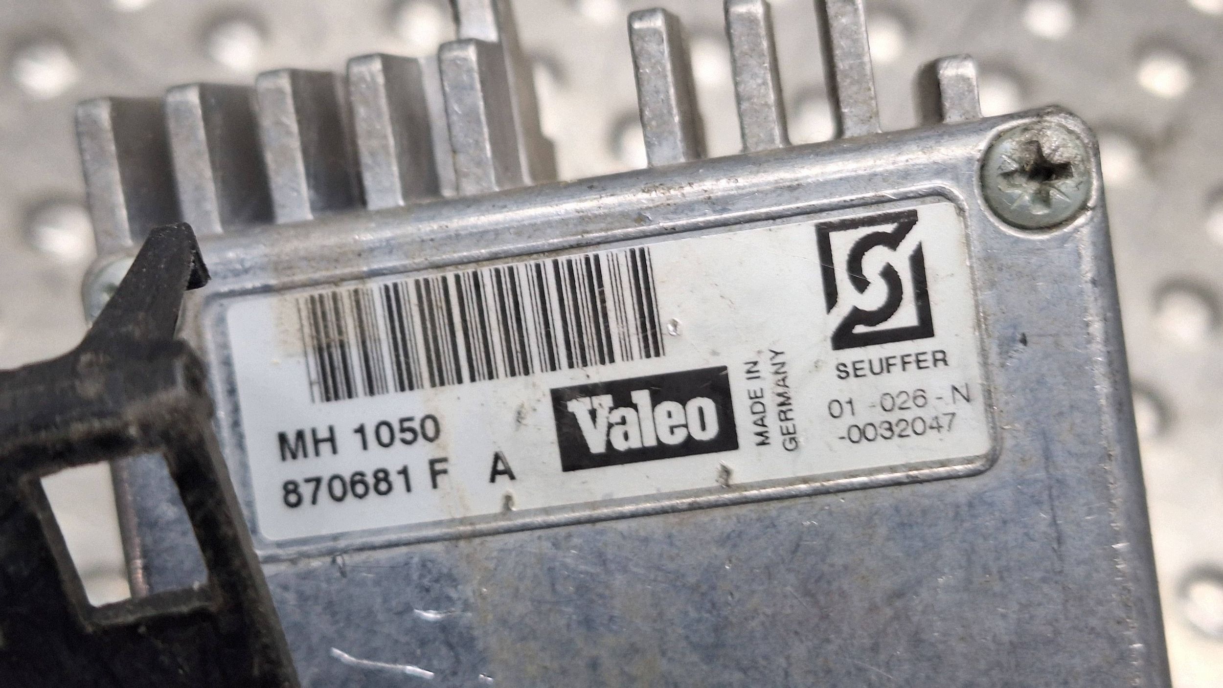 radiator fan module 869204E 870681F 8E0959501F AUDI A4 B6