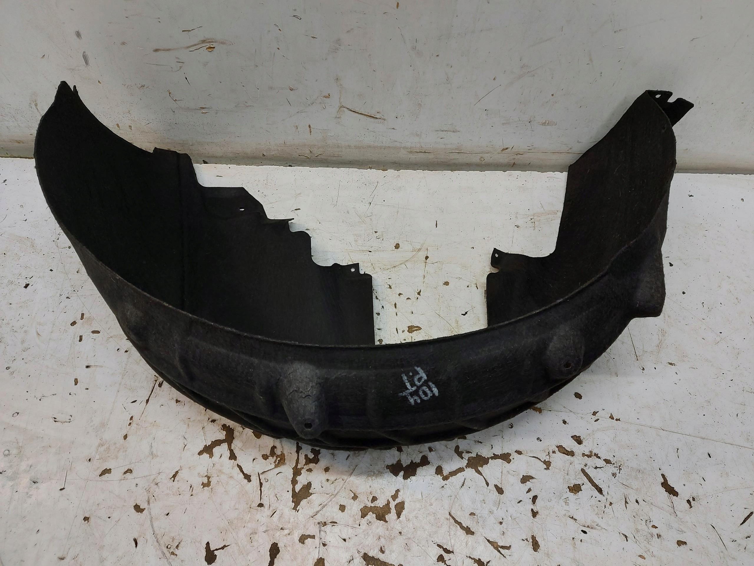 VW ID4 11A , 2024r SUV 5D mudguard right rear part
