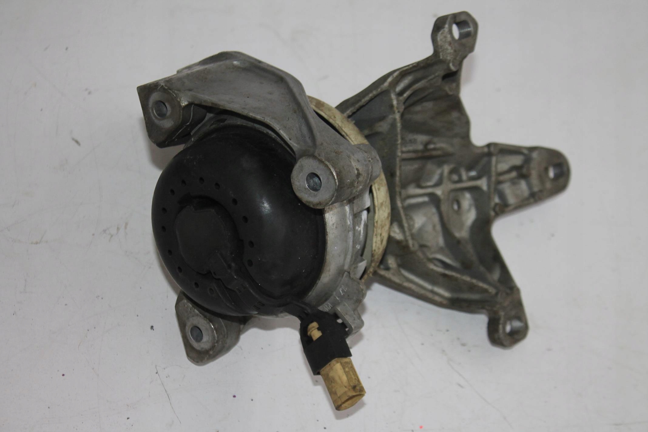 holder engine mount 4M0399113B AUDI Q7 4M 15