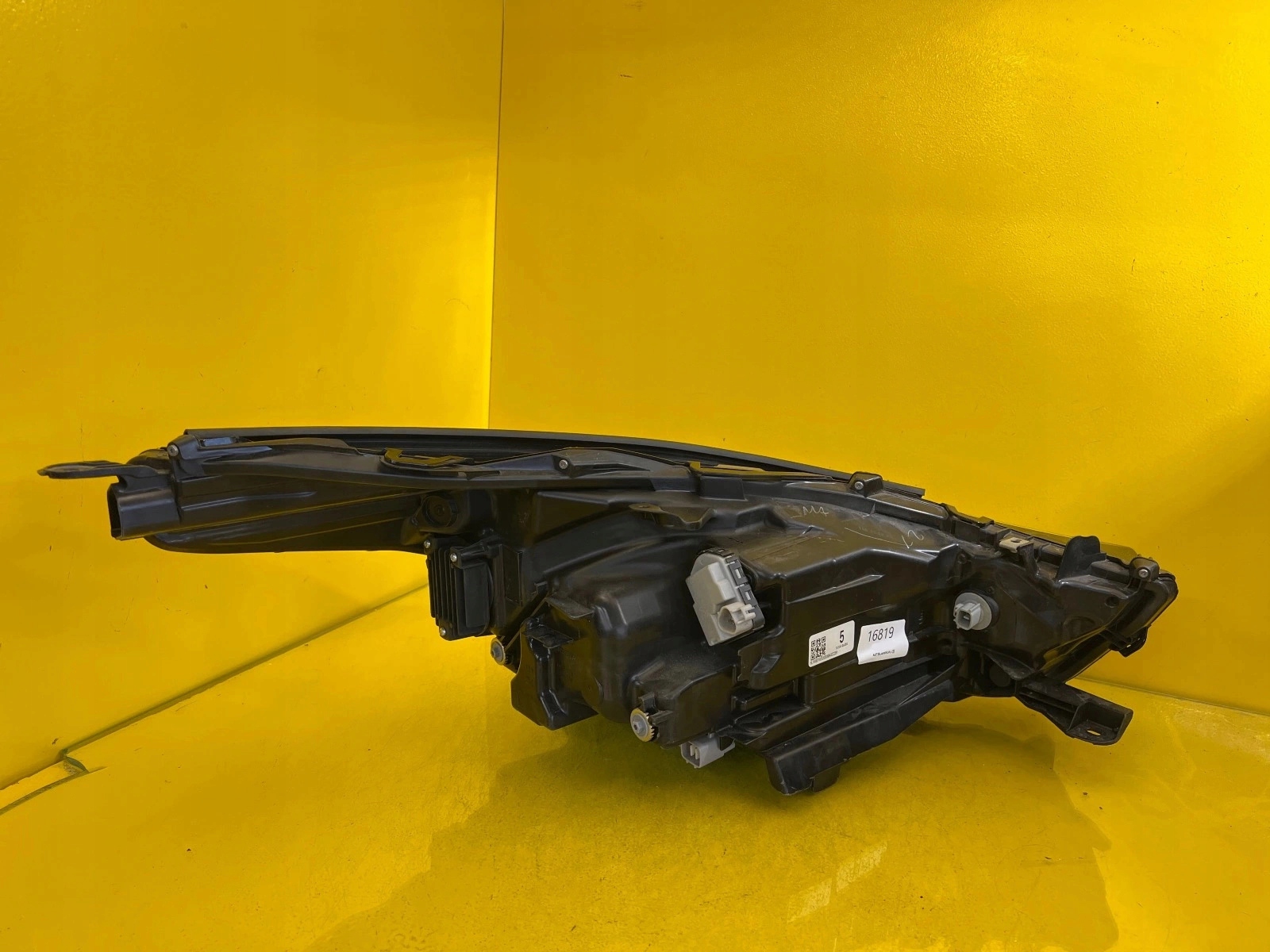 light left TOYOTA HIGHLANDER IV 20- FULL LED 10100-8A06K