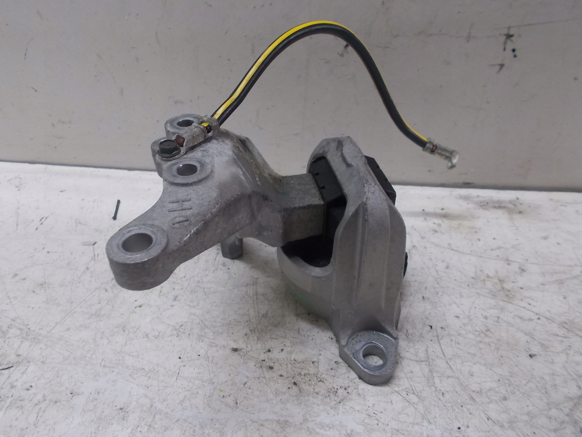 QASHQAI II ŁAPA PODUSZKA SILNIKA 1.6 DIG-T