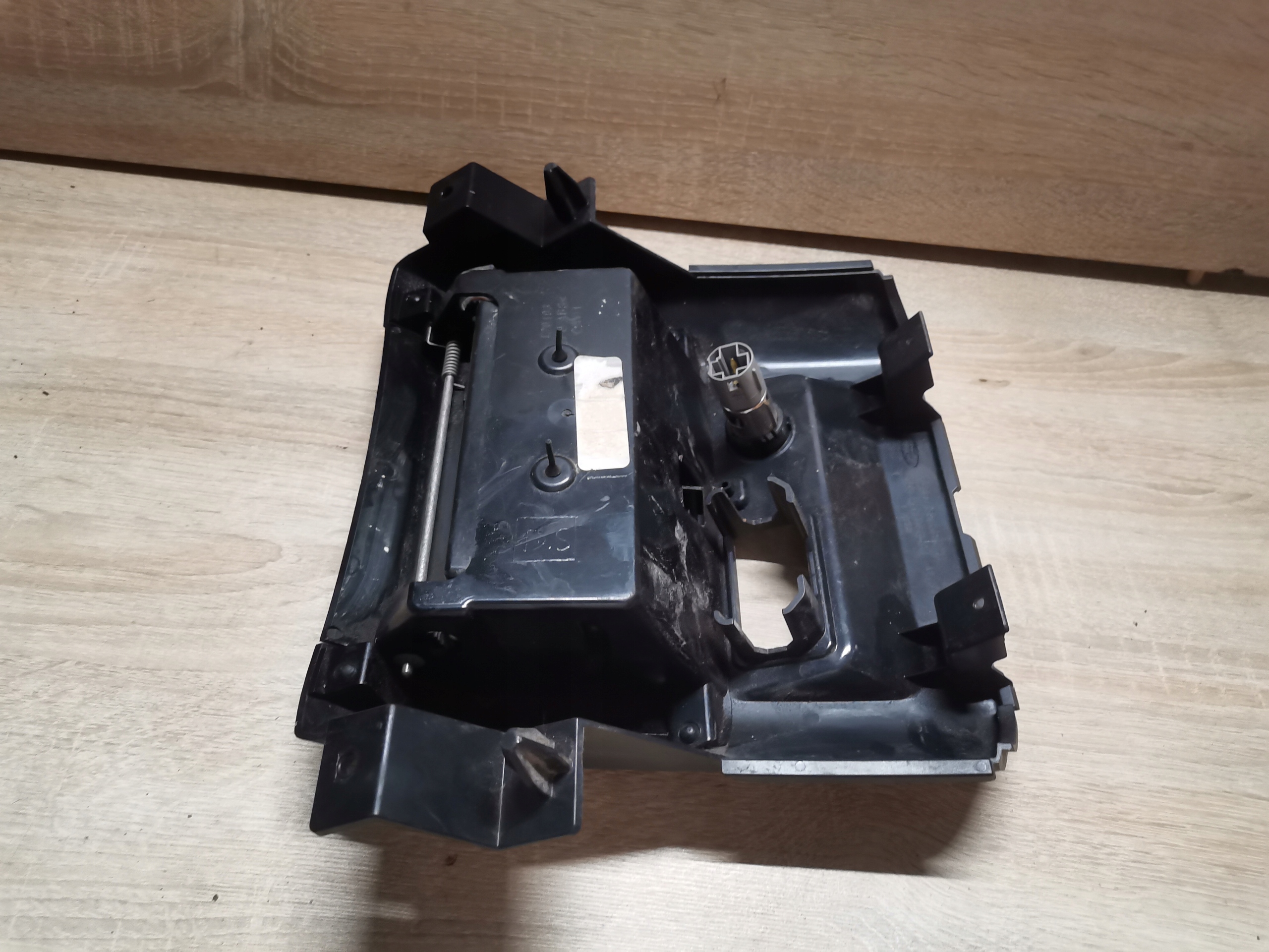 Handschuhfach konsole mitte FORD F-150 2015- FL3B-15045P64-A