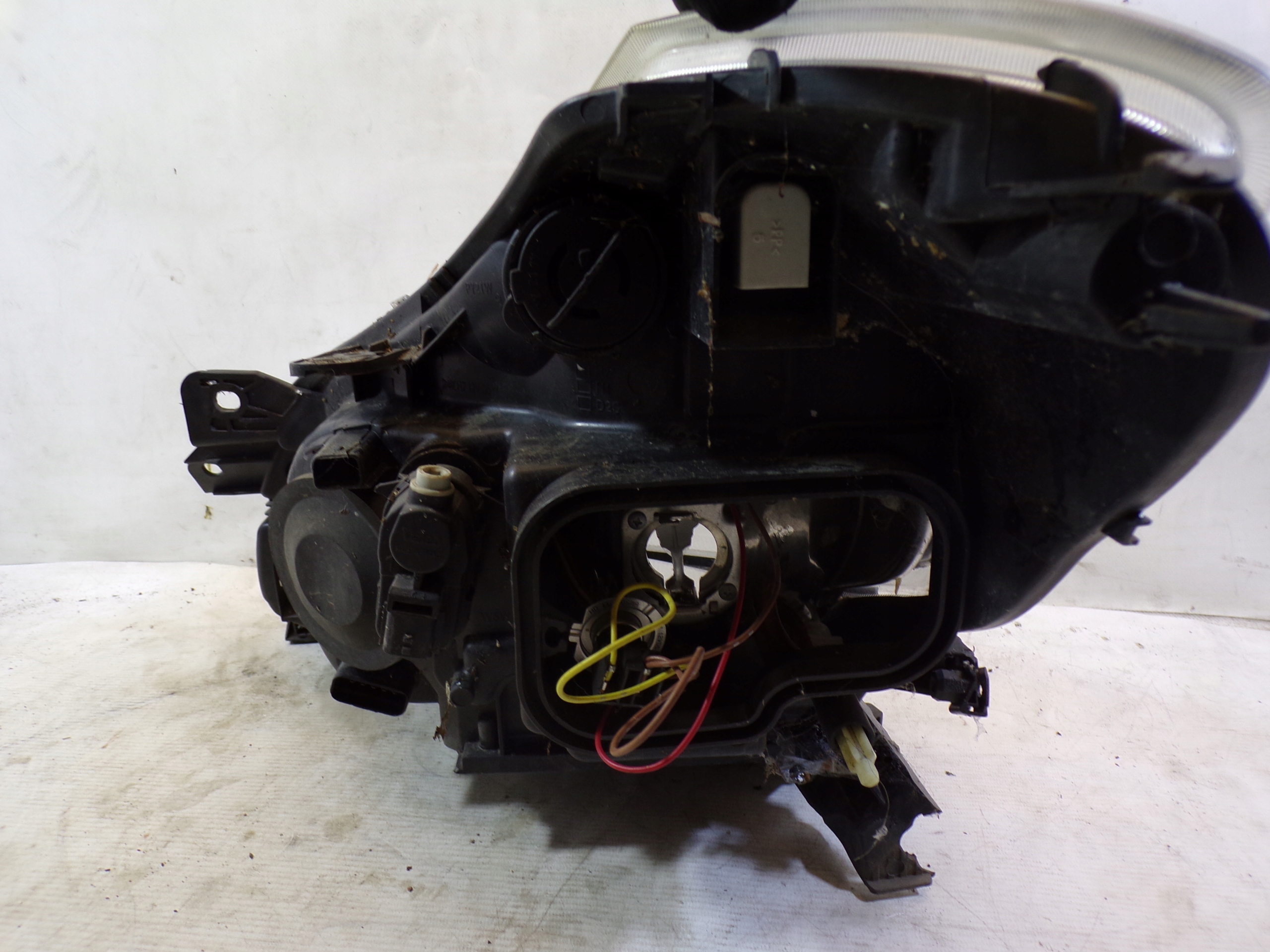light front front right RENAULT CLIO 3 III (1) (K1)