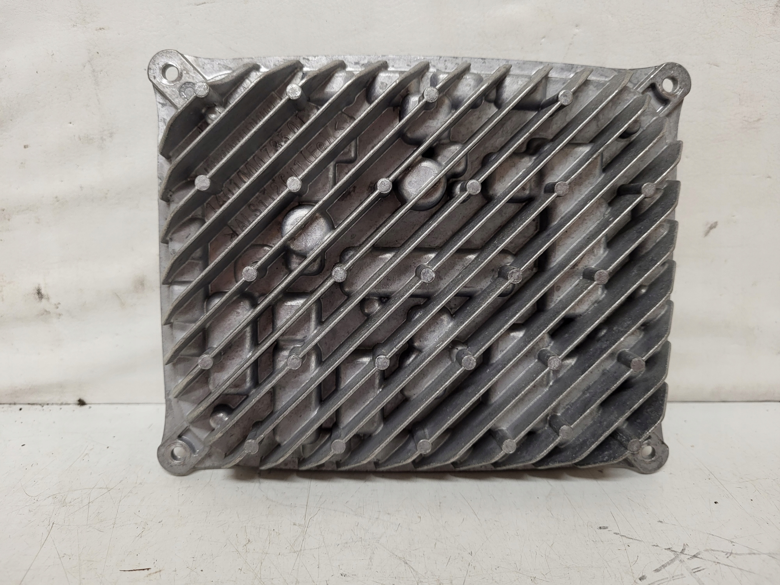 PRZETWORNICA MODUŁ MERCEDES W206 A2069007016 Producent części Mercedes-Benz OE