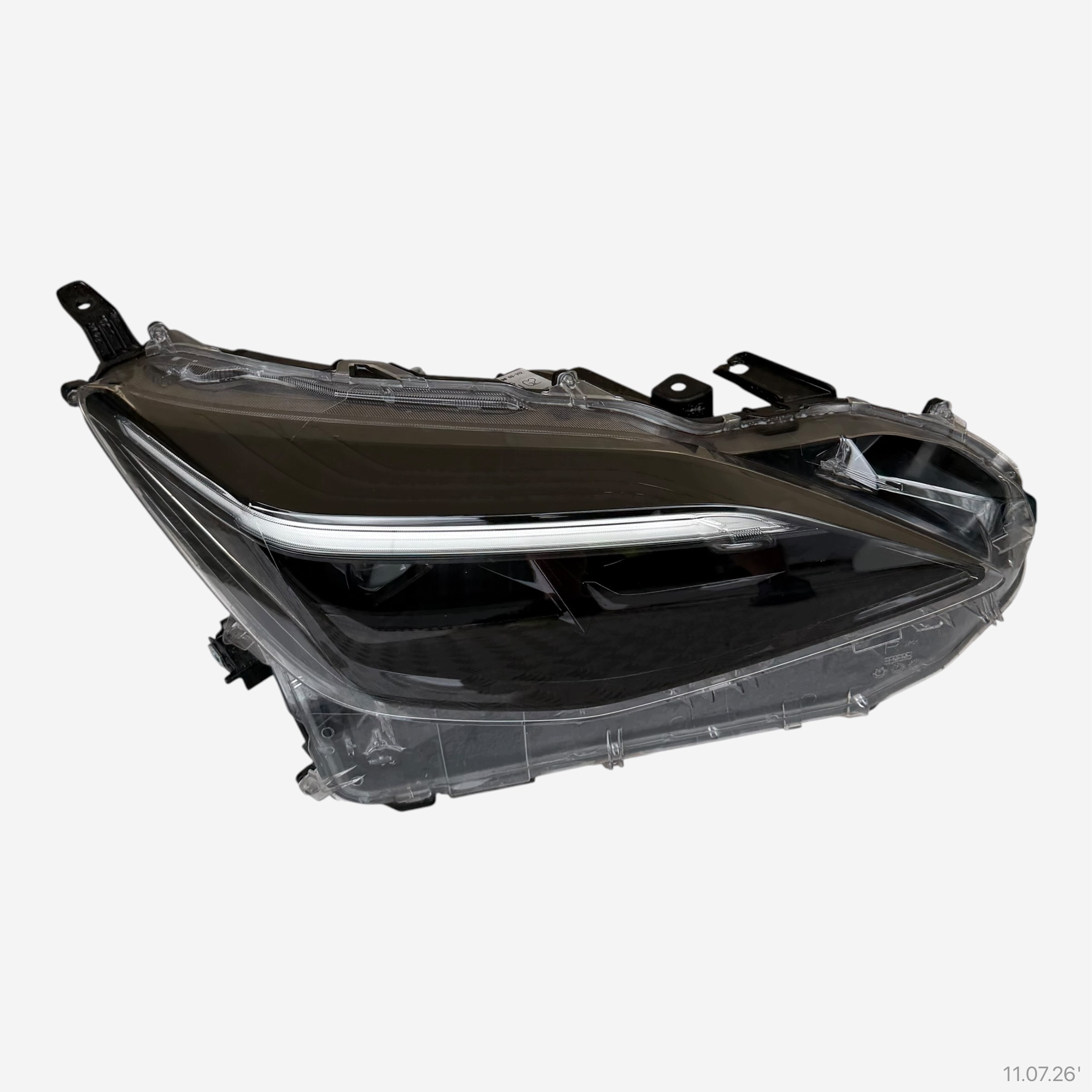 light front right TOYOTA YARIS CROSS 2023 ROK FULL LED
