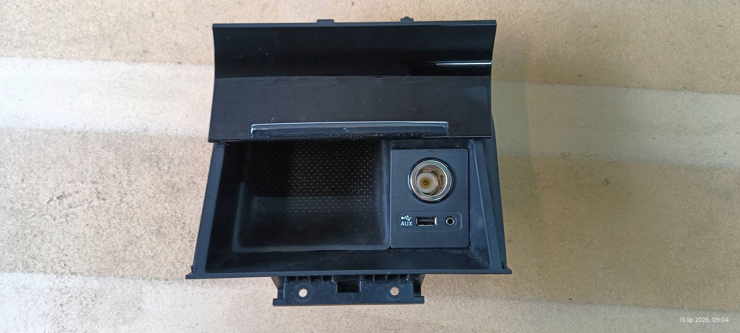 ashtray passenger compartment 3V1863077 SKODA SUPERB III 2015-2024R