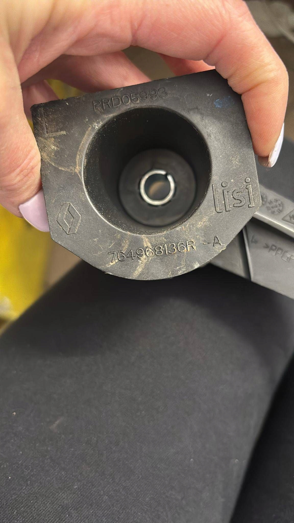 Poignée Support plaque Renault 4 764968136R