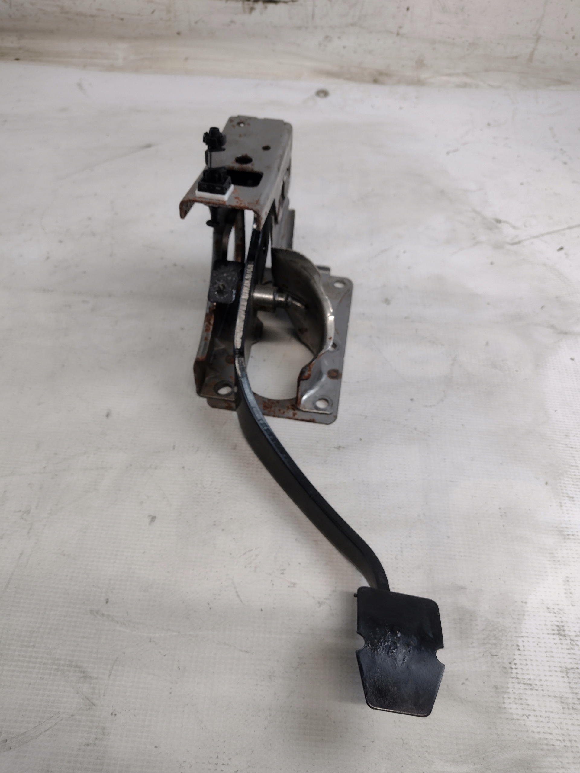 Pedal Bremse Dodge Caliber 2,0B 05105522AH
