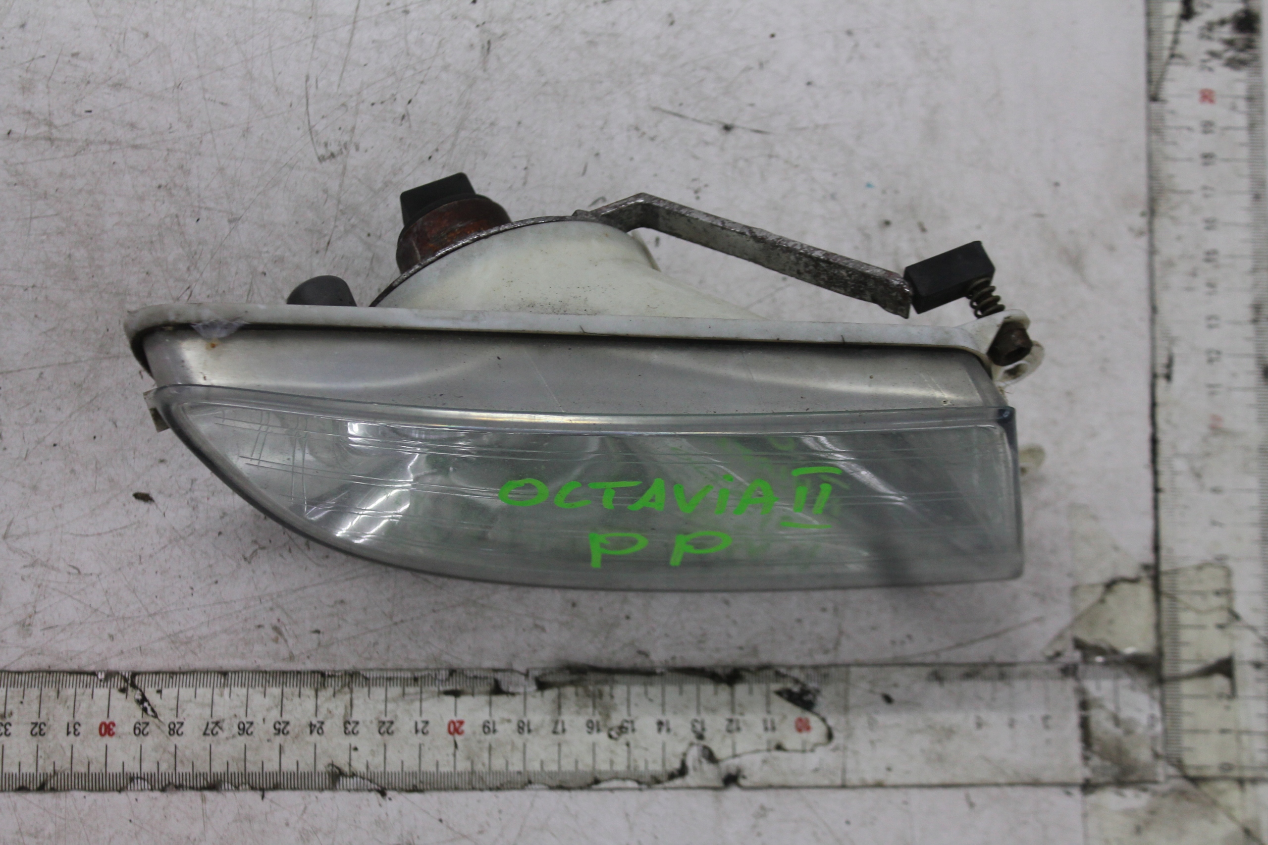 light fog light right 1Z0941700 OCTAVIA II 04-08