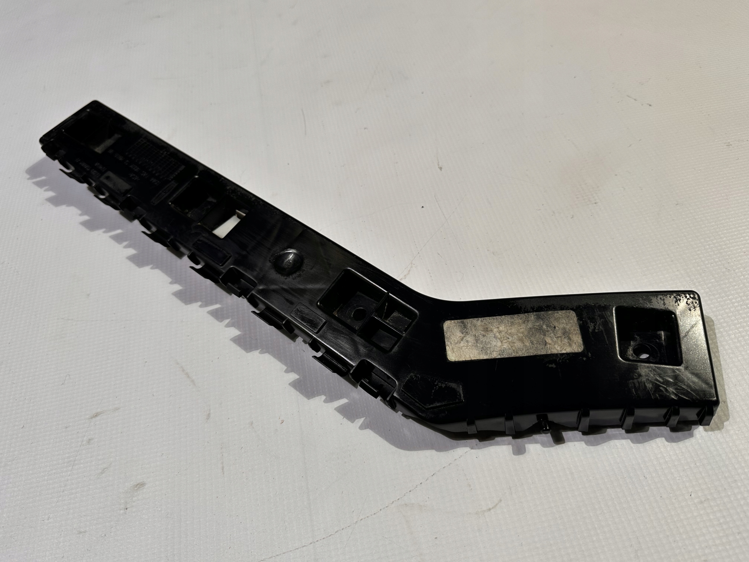 support supports left right rear part rear. holder Lincoln Continental 2017+