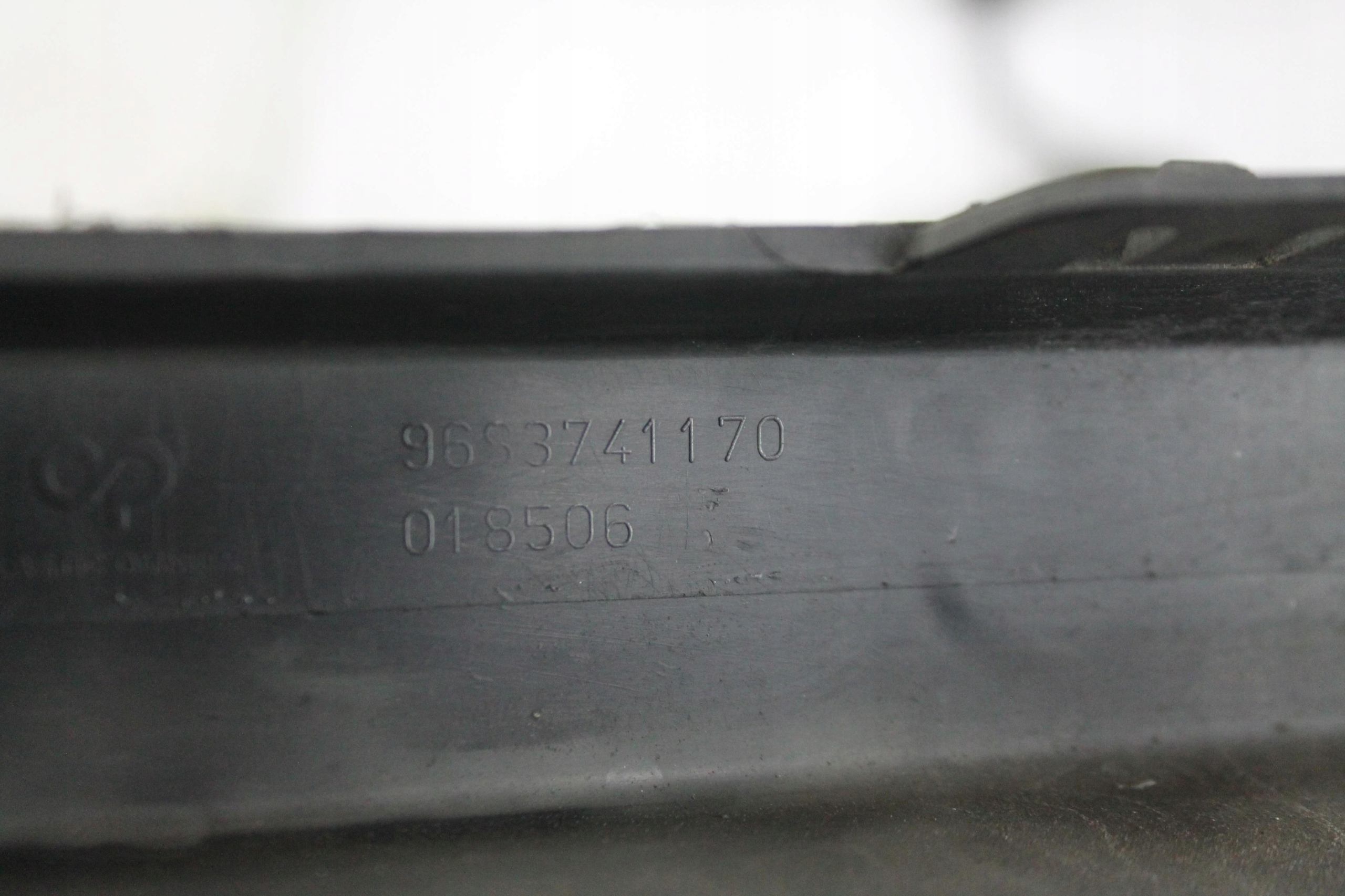 SPOILER der Stoßstange heck 9683741170 CITROEN DS3 10-16