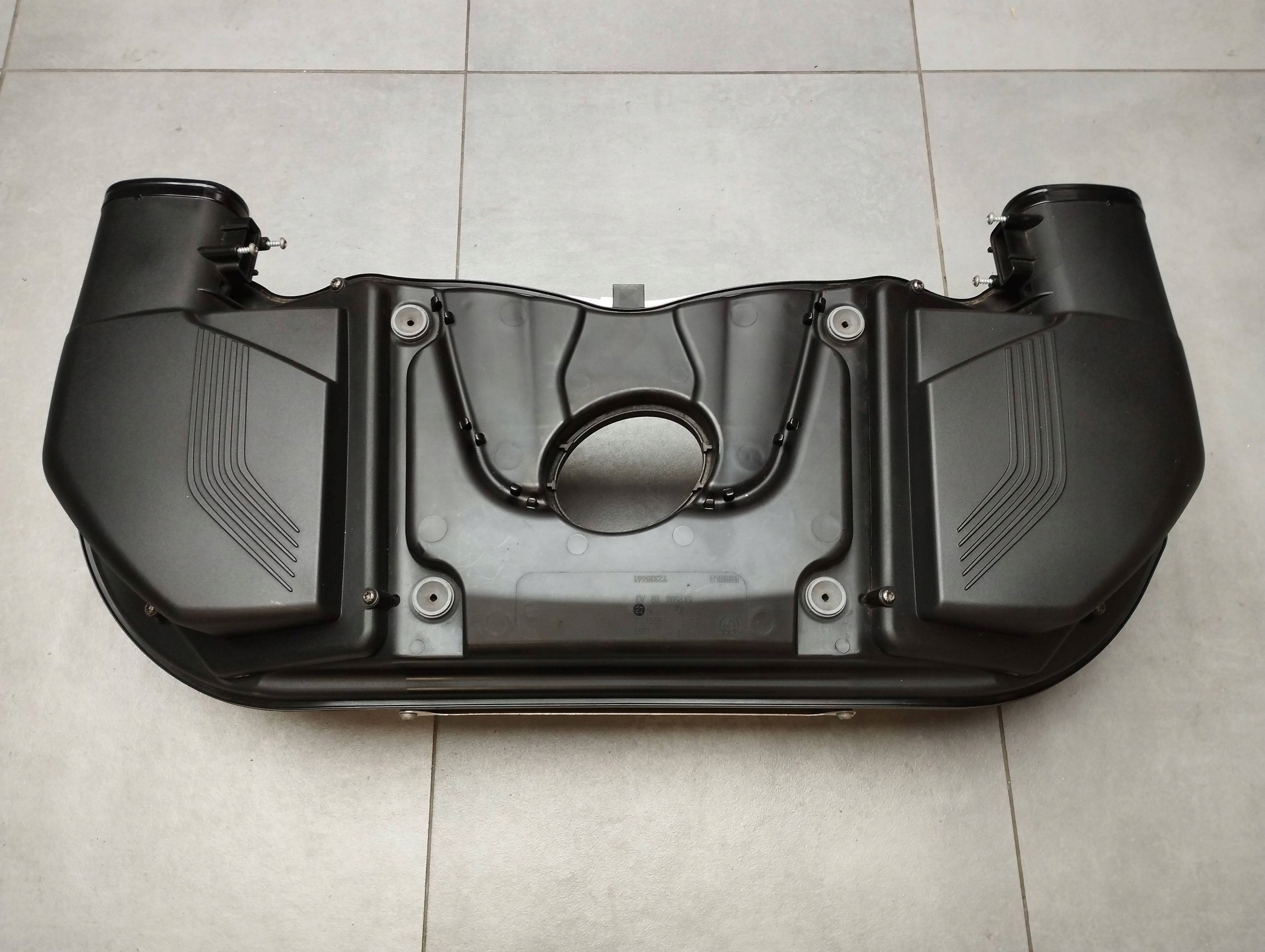 BMW 7 G11 750i 4.4 V8 Gehäuse filter luft 8622618