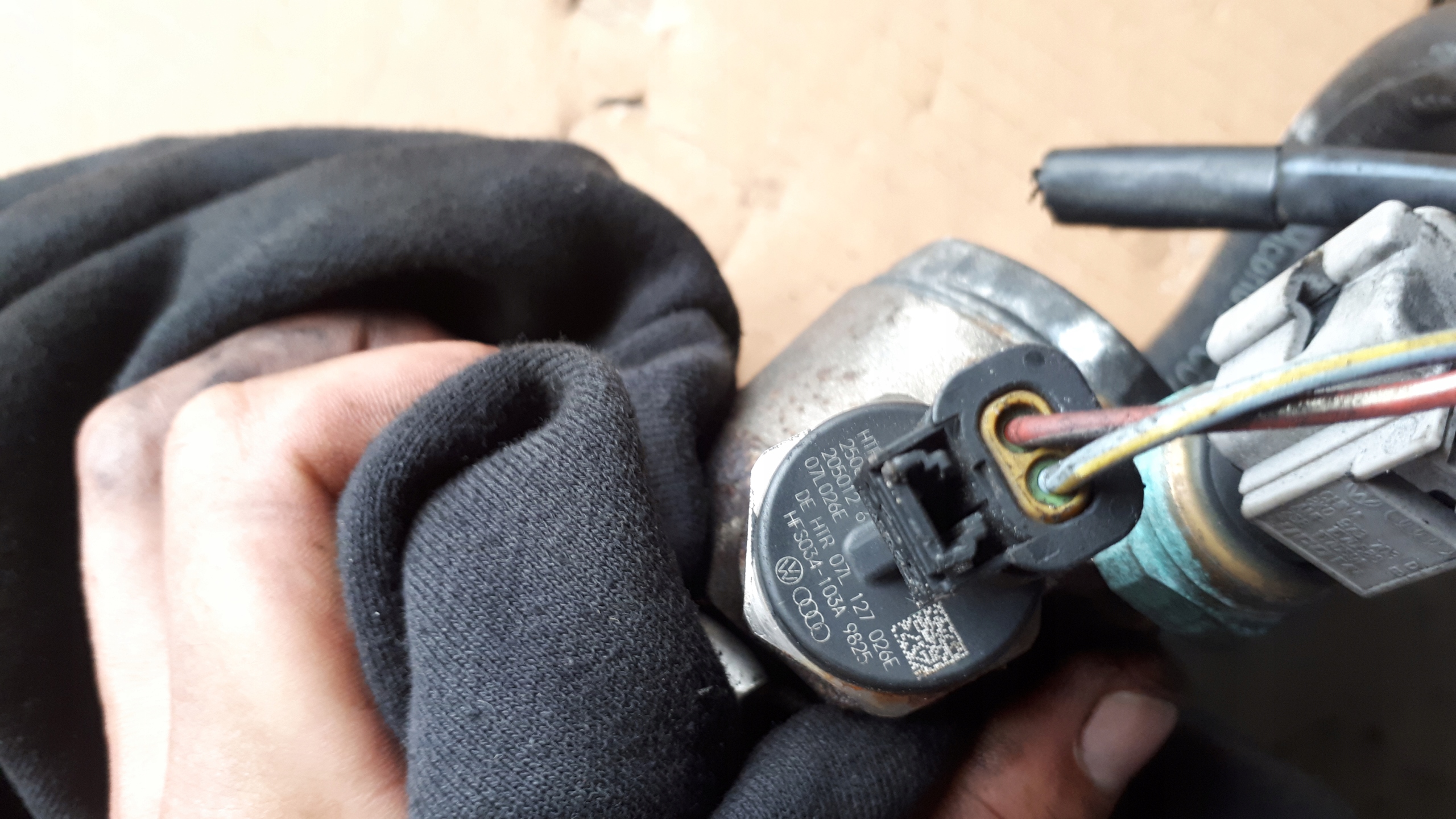 S4 B8 PUMPA GORIVA SNIMAČ 3.0 TFSI 07L026E