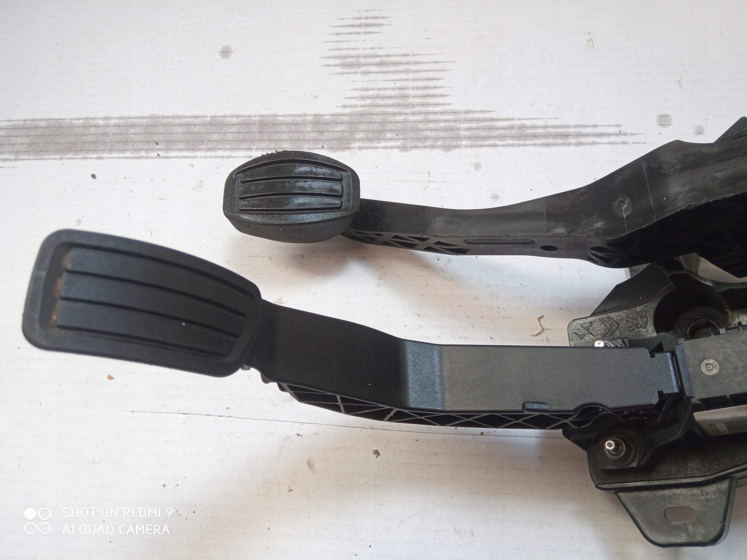 OPEL CORSA F Gaspedal Bremse 9827704480