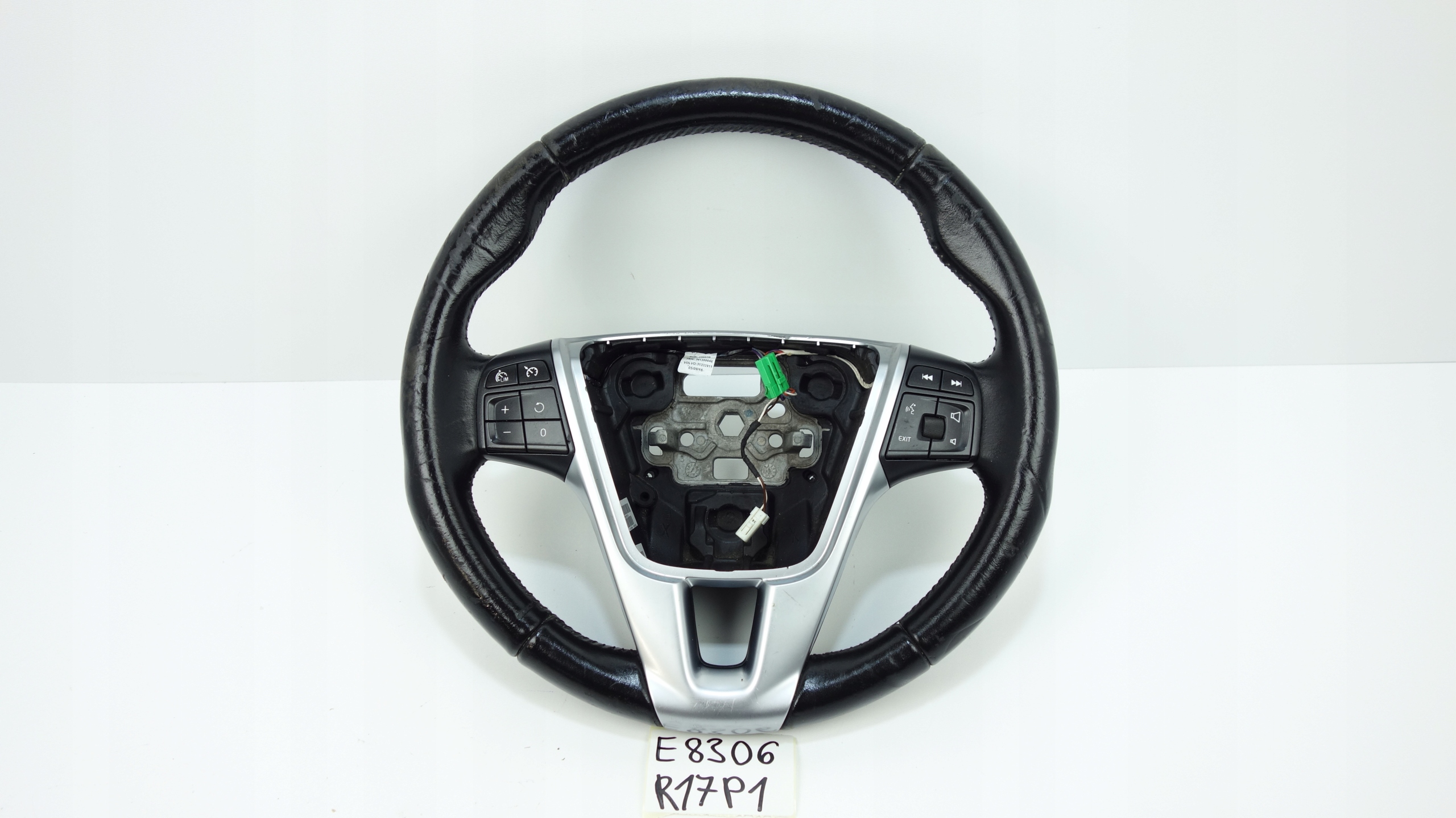 VOLVO V40 II 2012- lenkrad MULTIFUNKCYJNA 34220709A