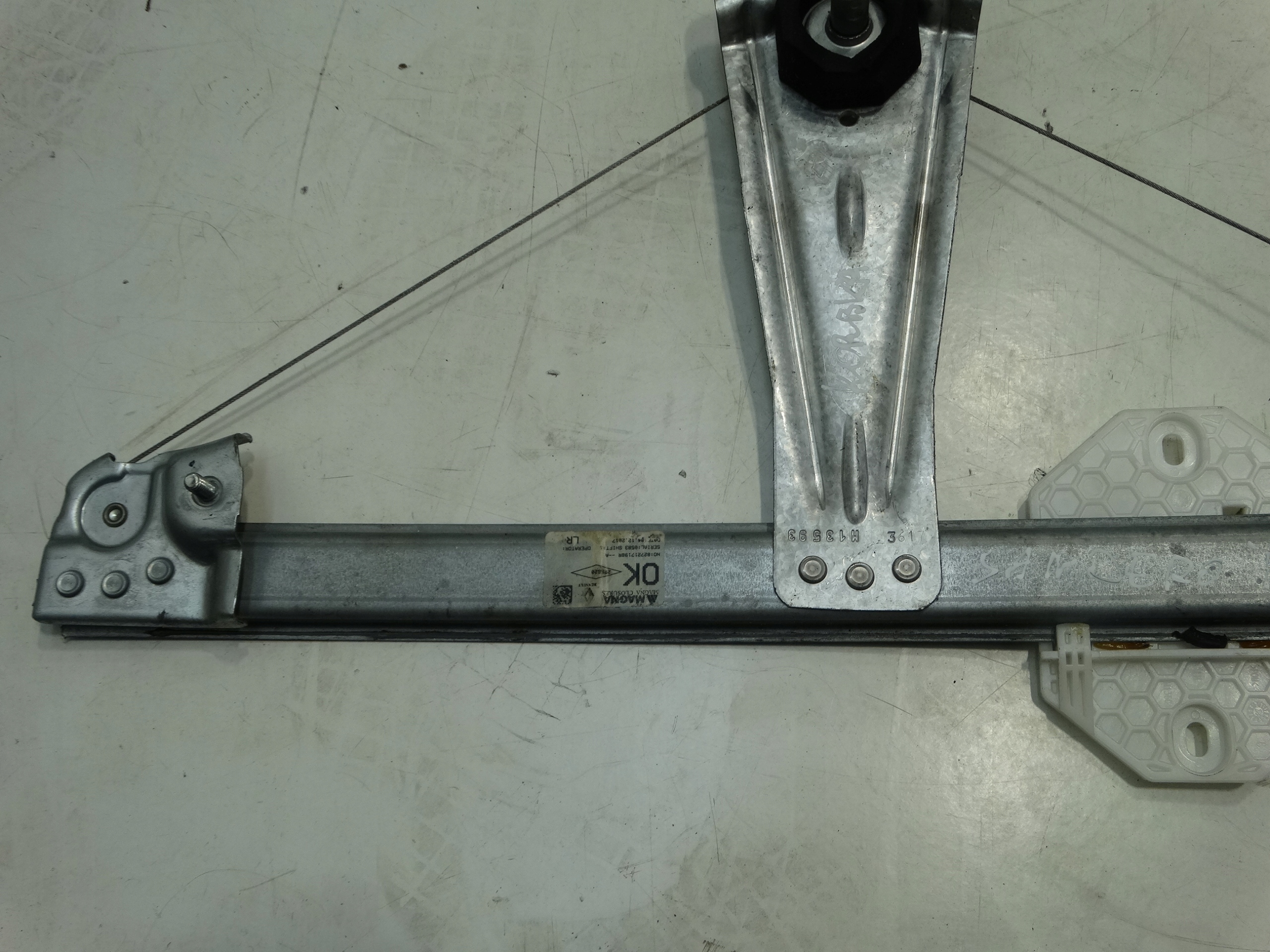 window regulator left rear part DACIA SANDERO II 20R. 827217198R--A