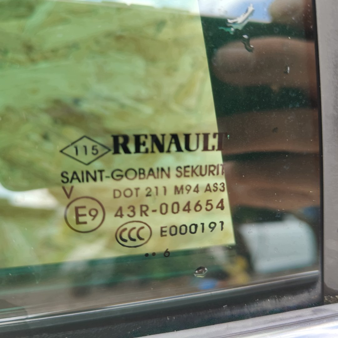door rear. right RENAULT MEGANE IV BIALA PERLA