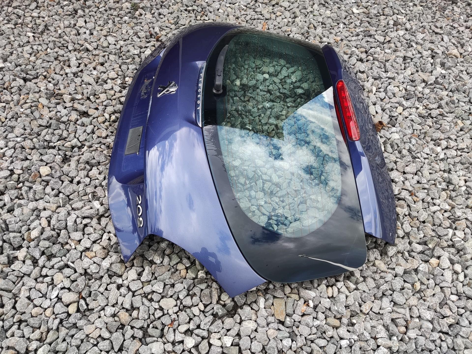 boot door rear cover boot window PEUGEOT 208 and 2012-2015