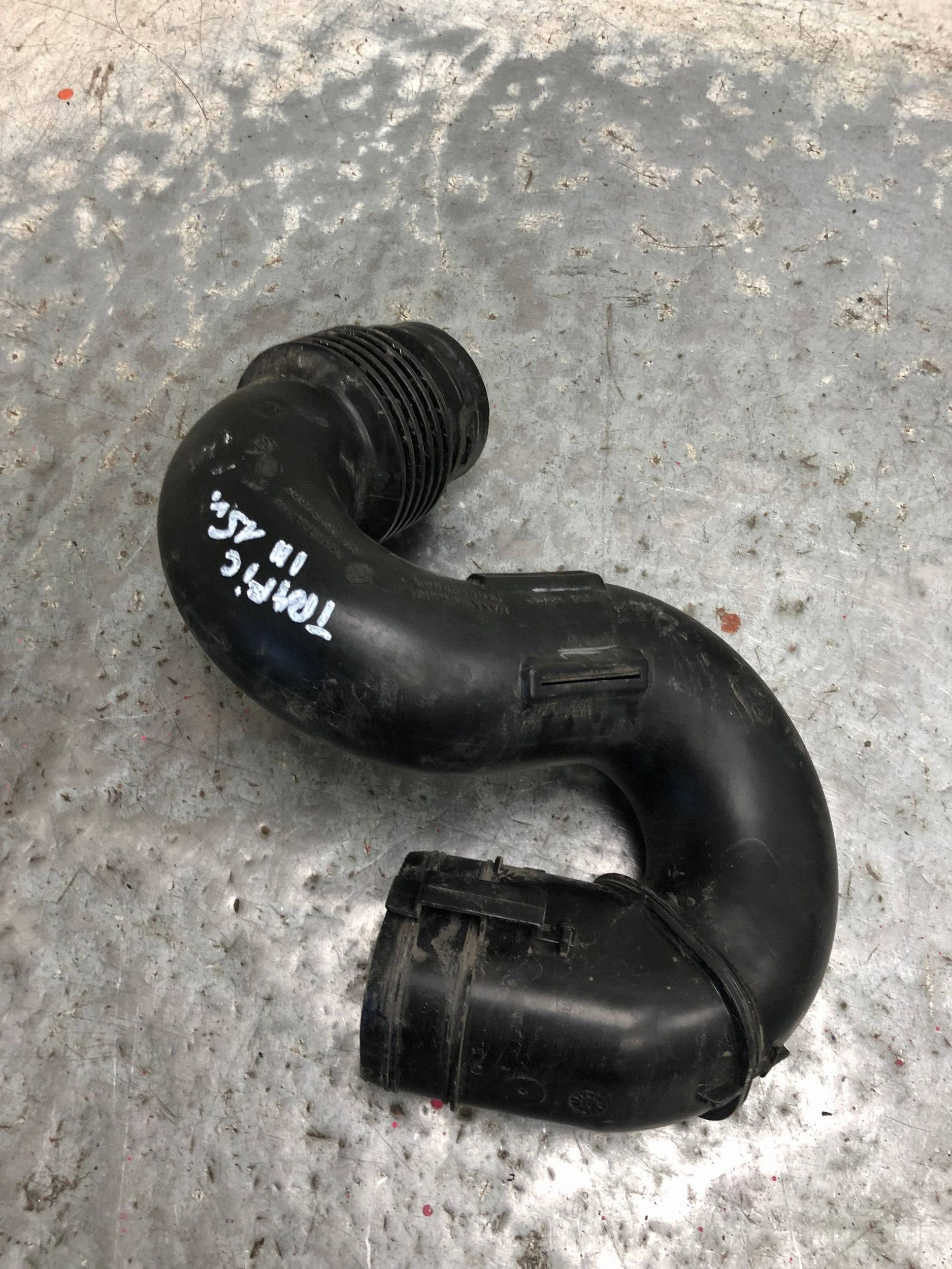 pipe air hose RENAULT TRAFIC III 165555514R