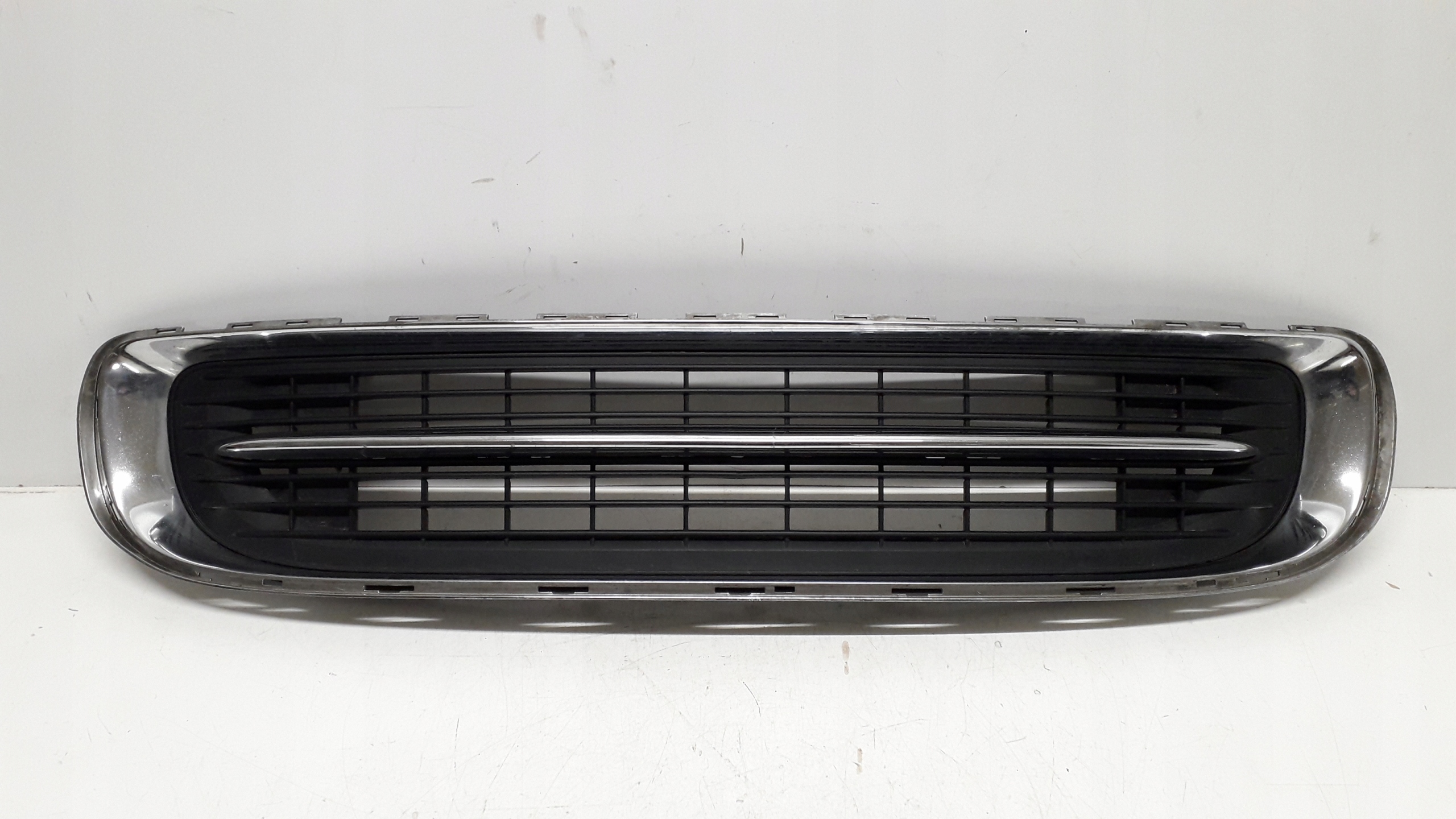 MINI ONE 06- R55 KRATKA ZDERZAKA PRZÓD 7250785