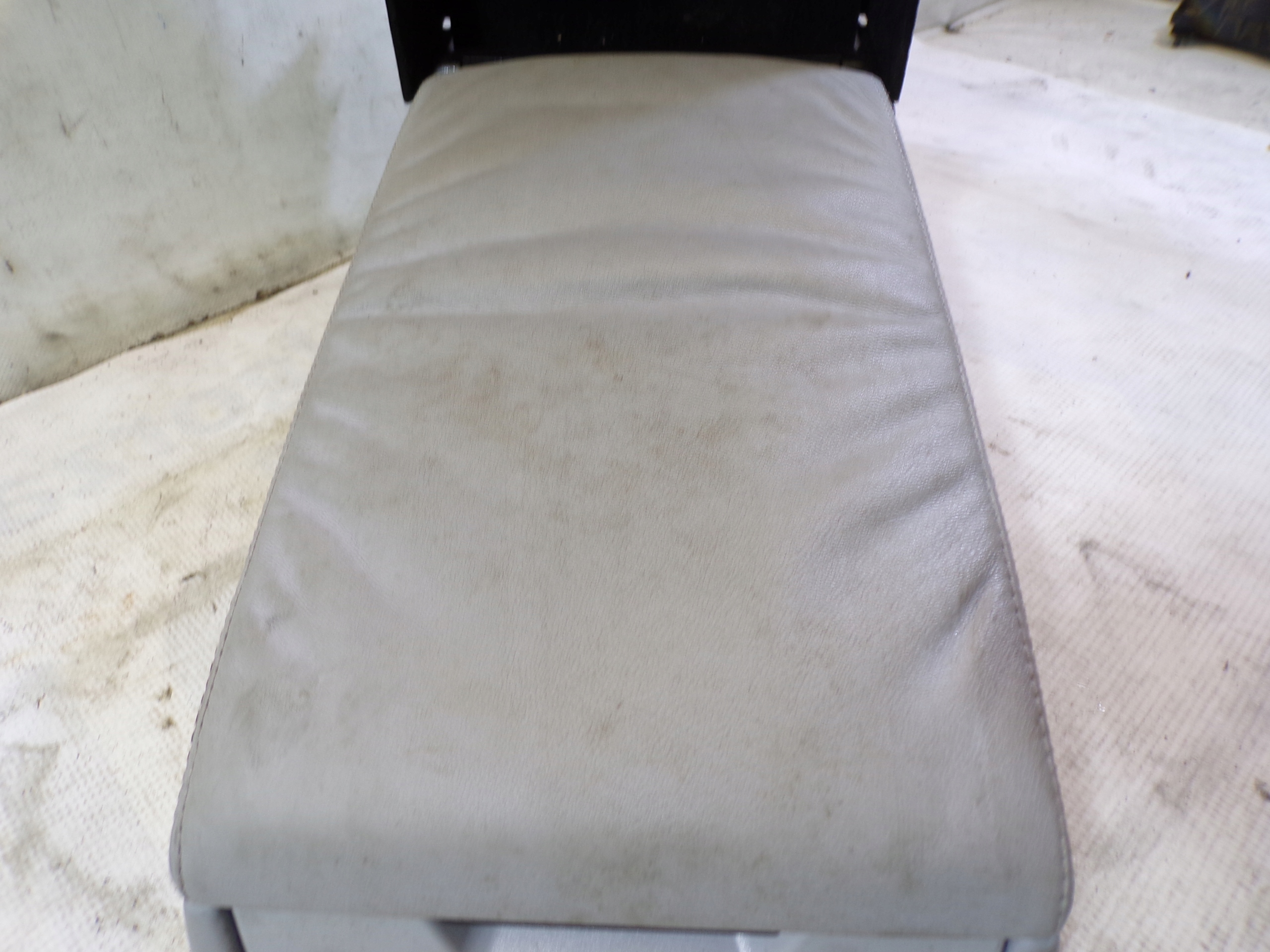 Armlehne hinten KANAPY MERCEDES W220 LONG Leder