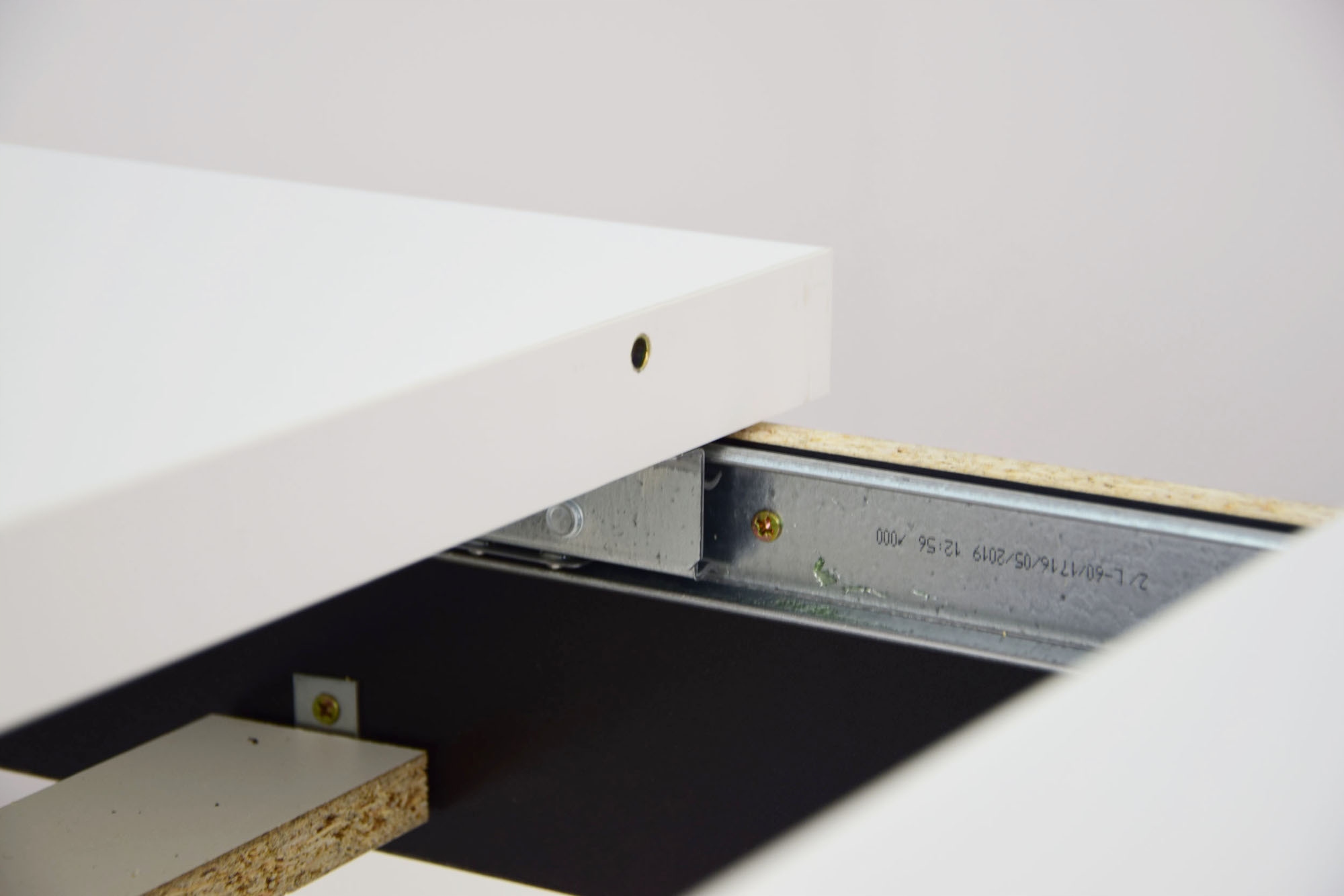 Stół kuchenny rozkładany i 6 krzeseł EKO czarne Kolor korpusu stołu biały