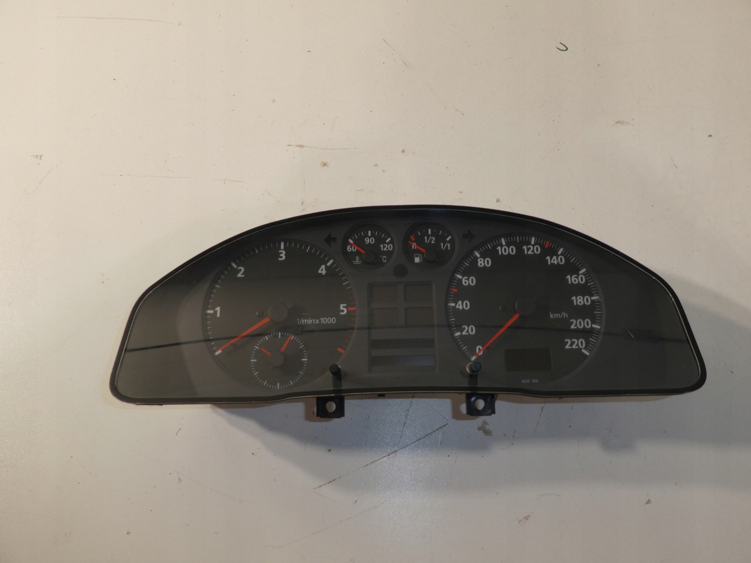 AUDI Kombiinstrument 8D0919272