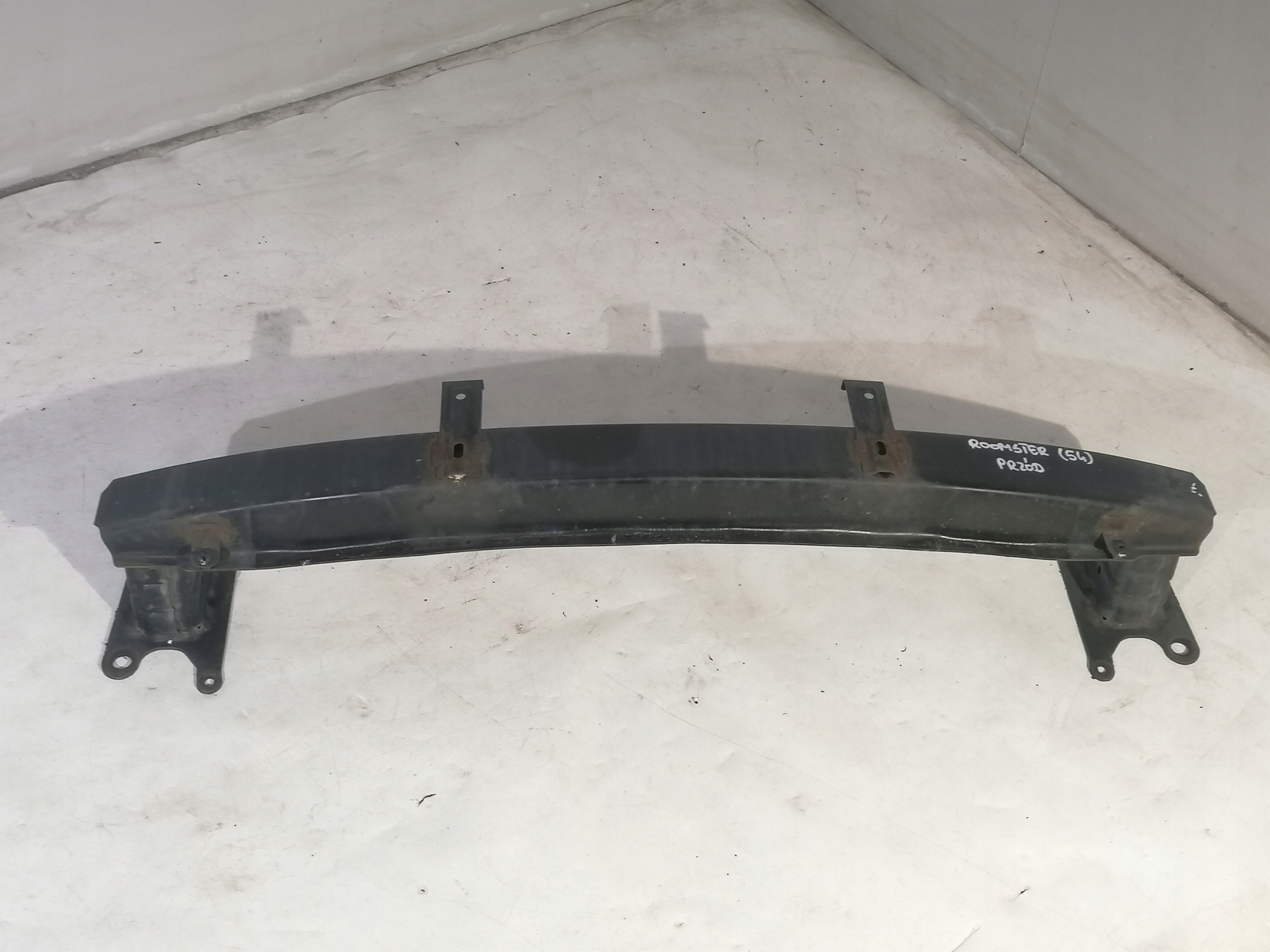Skoda Roomster sider below bumper front