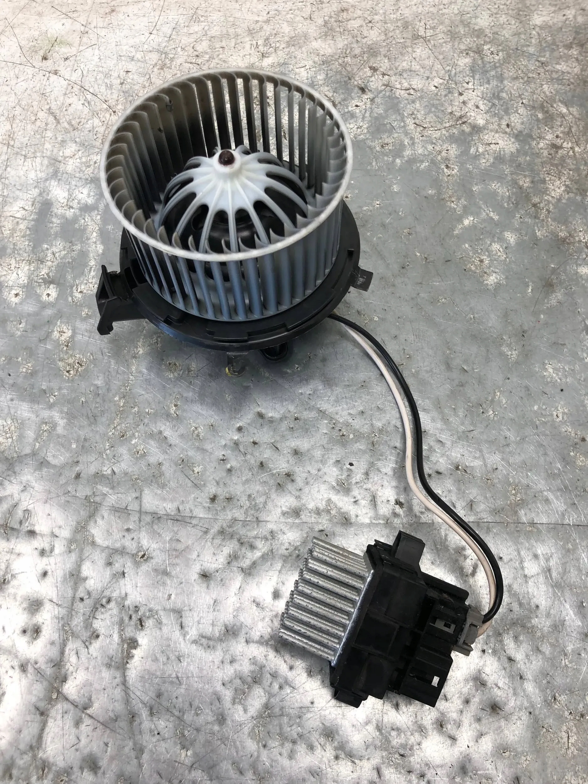 отопитель салона резистор opel Astra J U7253002 13503201