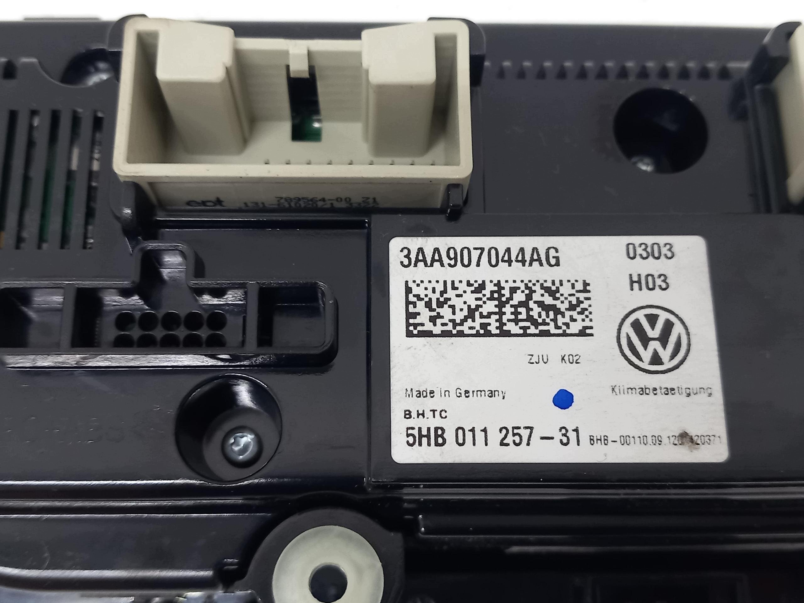 VW PASSAT B7 CC TIGUAN Unite commande clima CLIMATRONIC 3AA907044AG