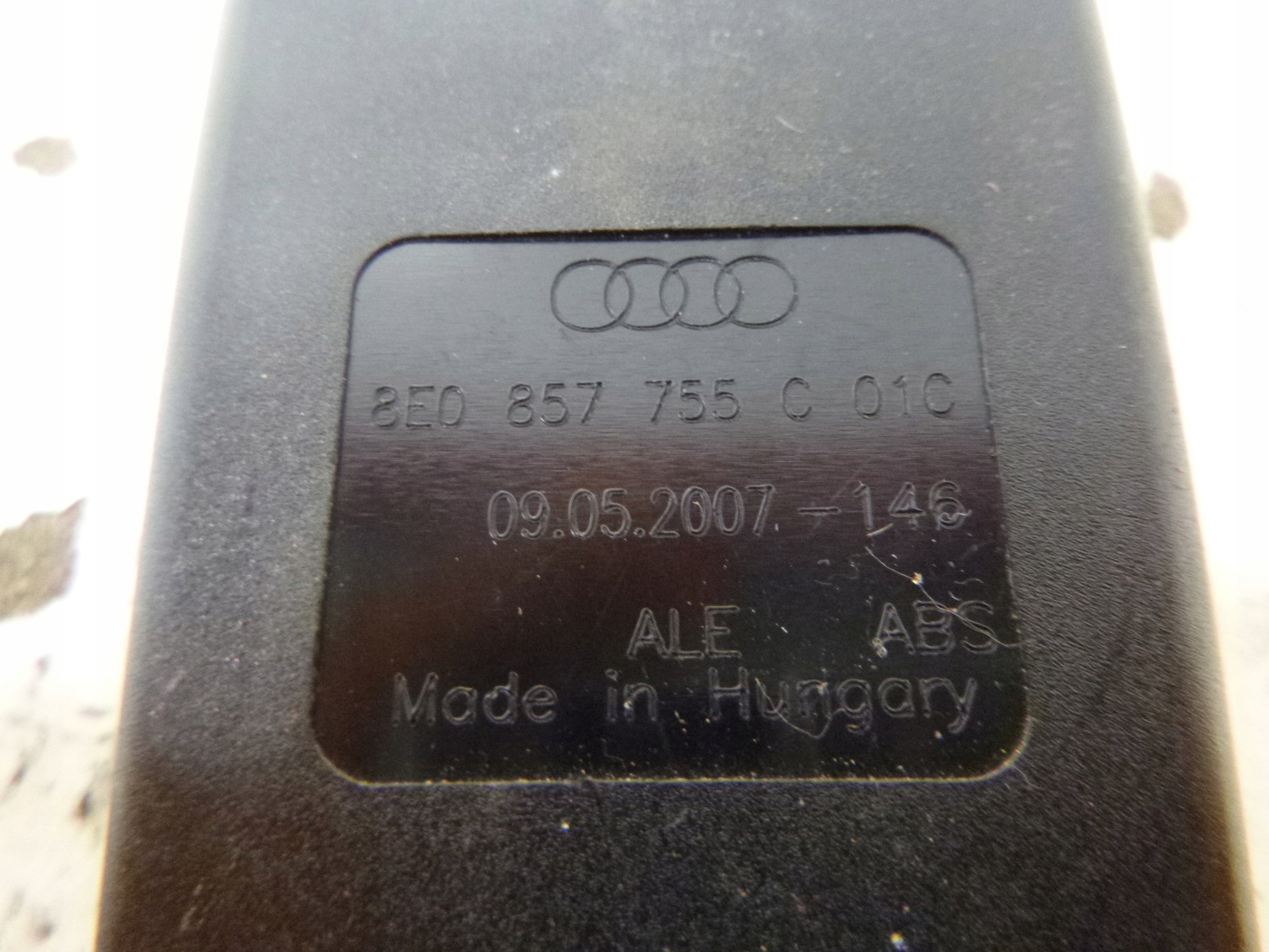ZAPINKA supports right right front AUDI A4 B7 8E0857755C 2007r.