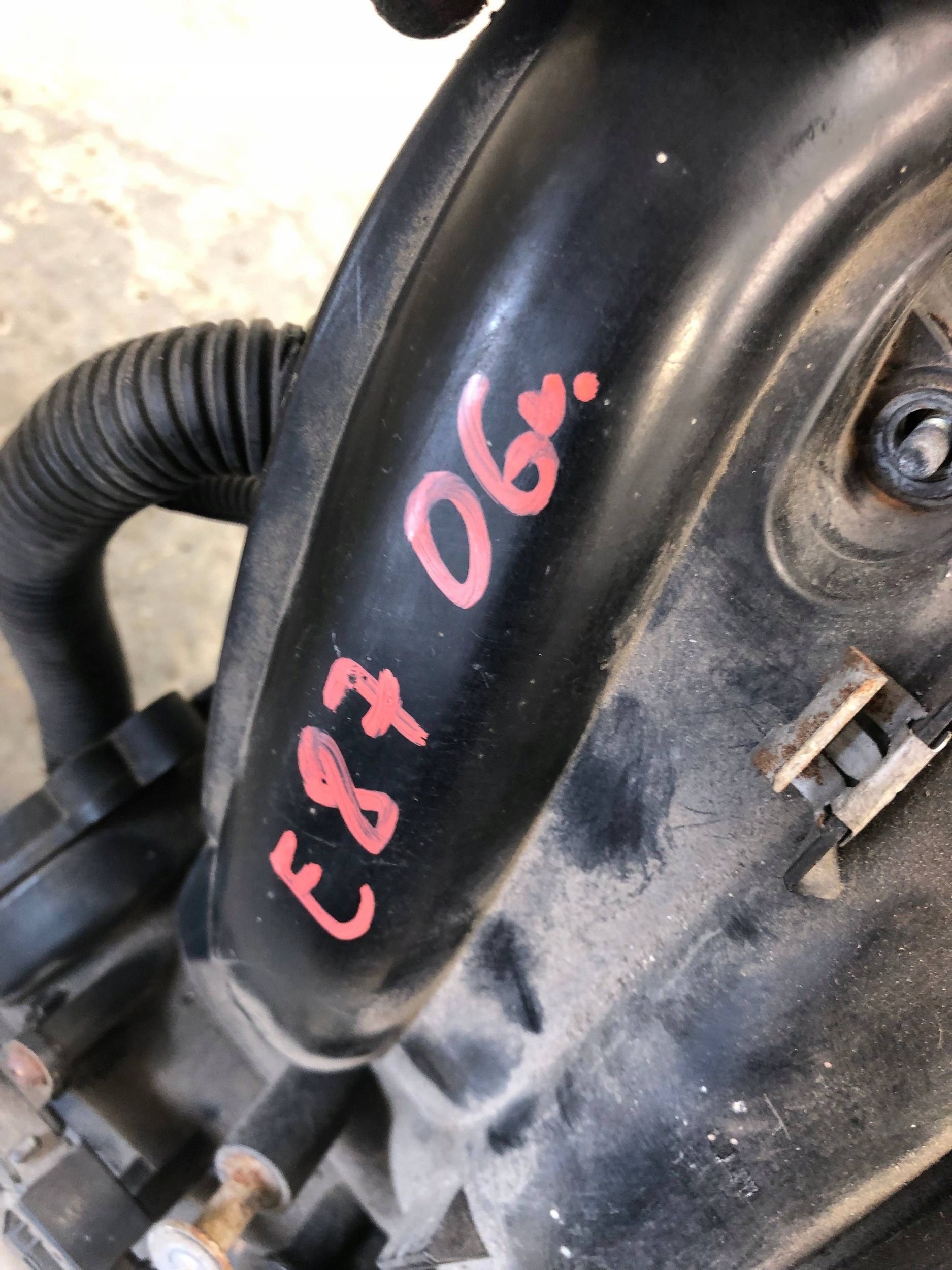 intake manifold BMW E87 1437938