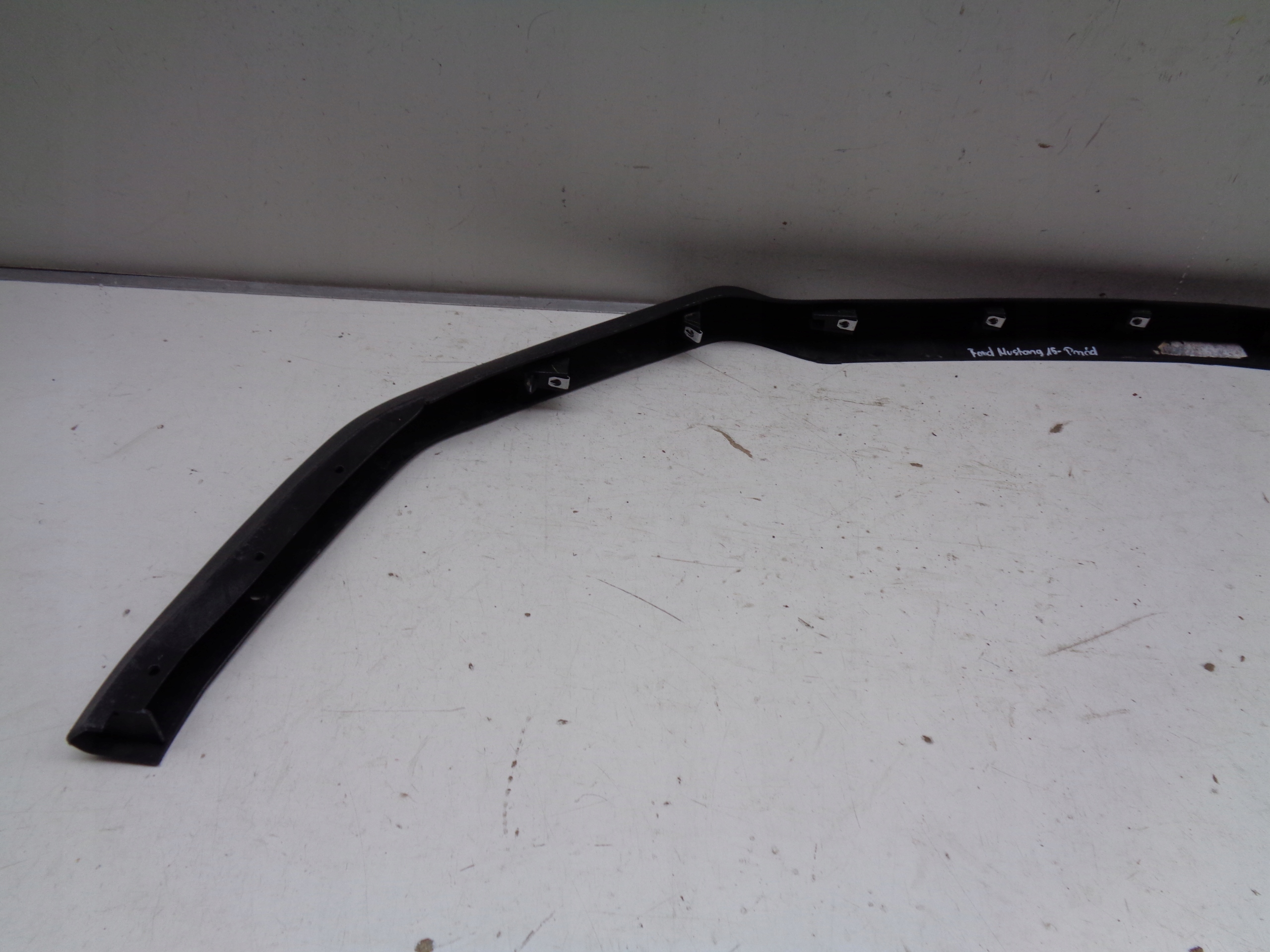 accessories of a bumper front SPOILER FORD MUSTANG 15