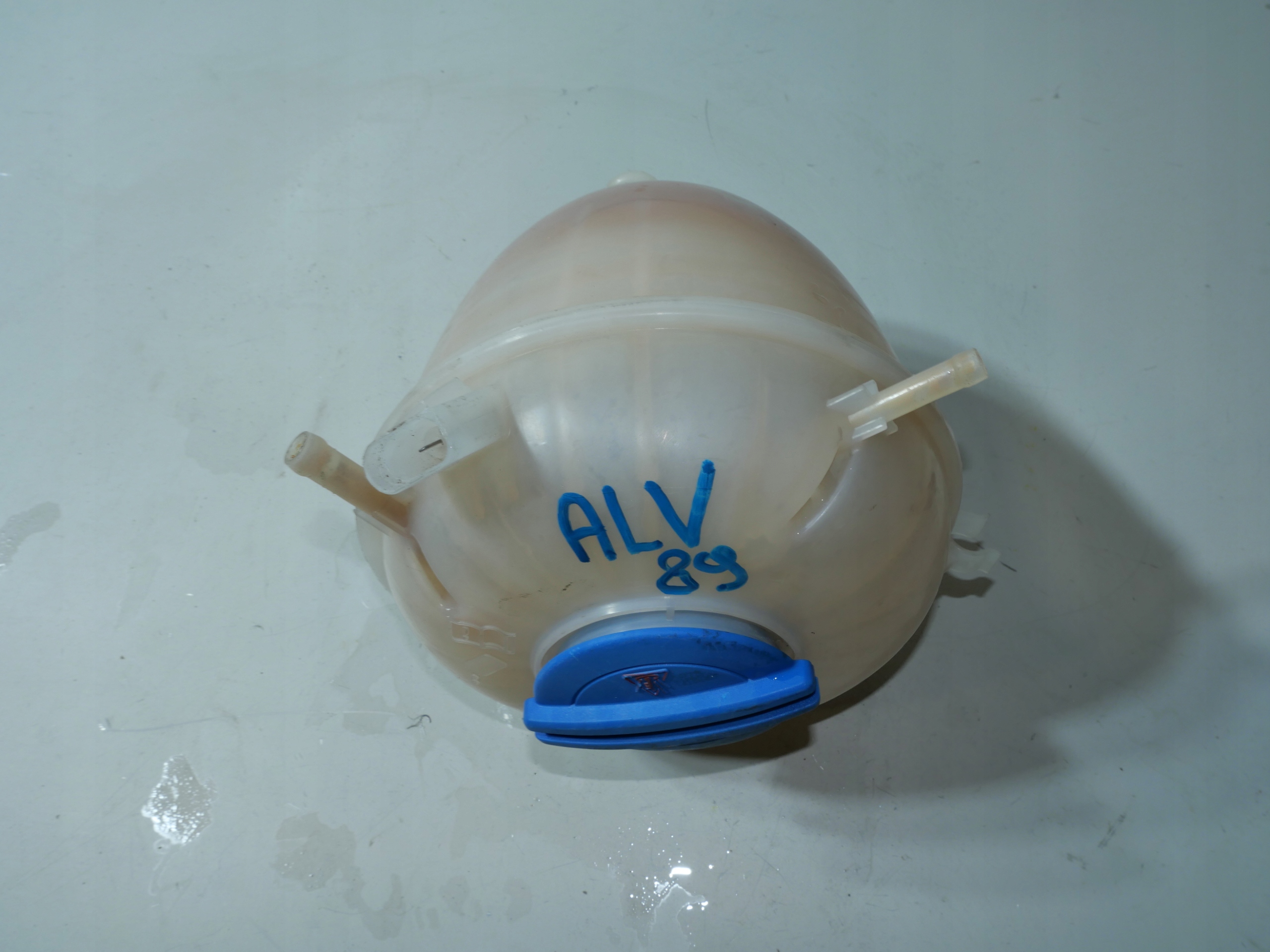 VW T6 water tank 7E0121407B