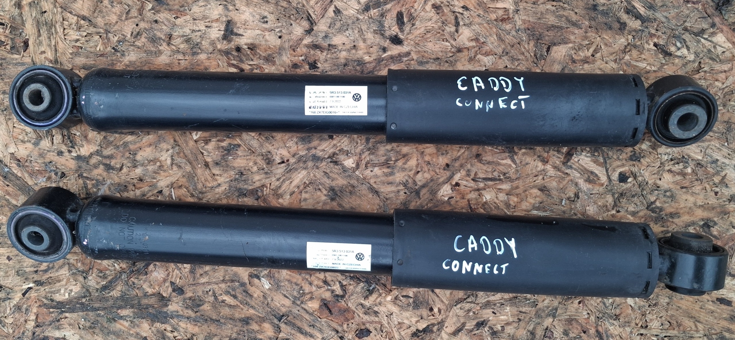 stoßdämpfer heck KOMPLET VW CADDY V FORD TRANSIT CONNECT MK3 5R3513031A