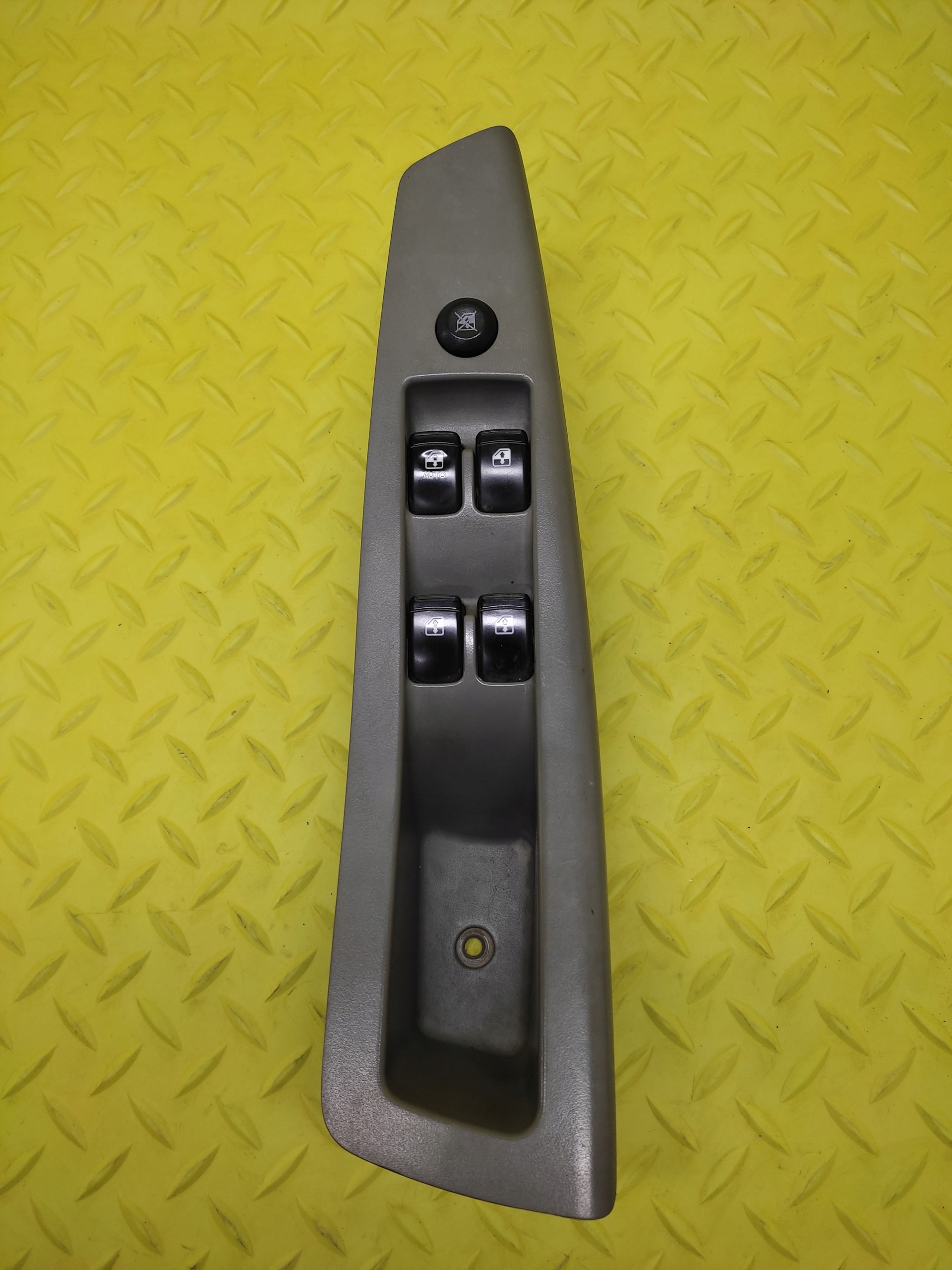SUZUKI FORENZA window control switch